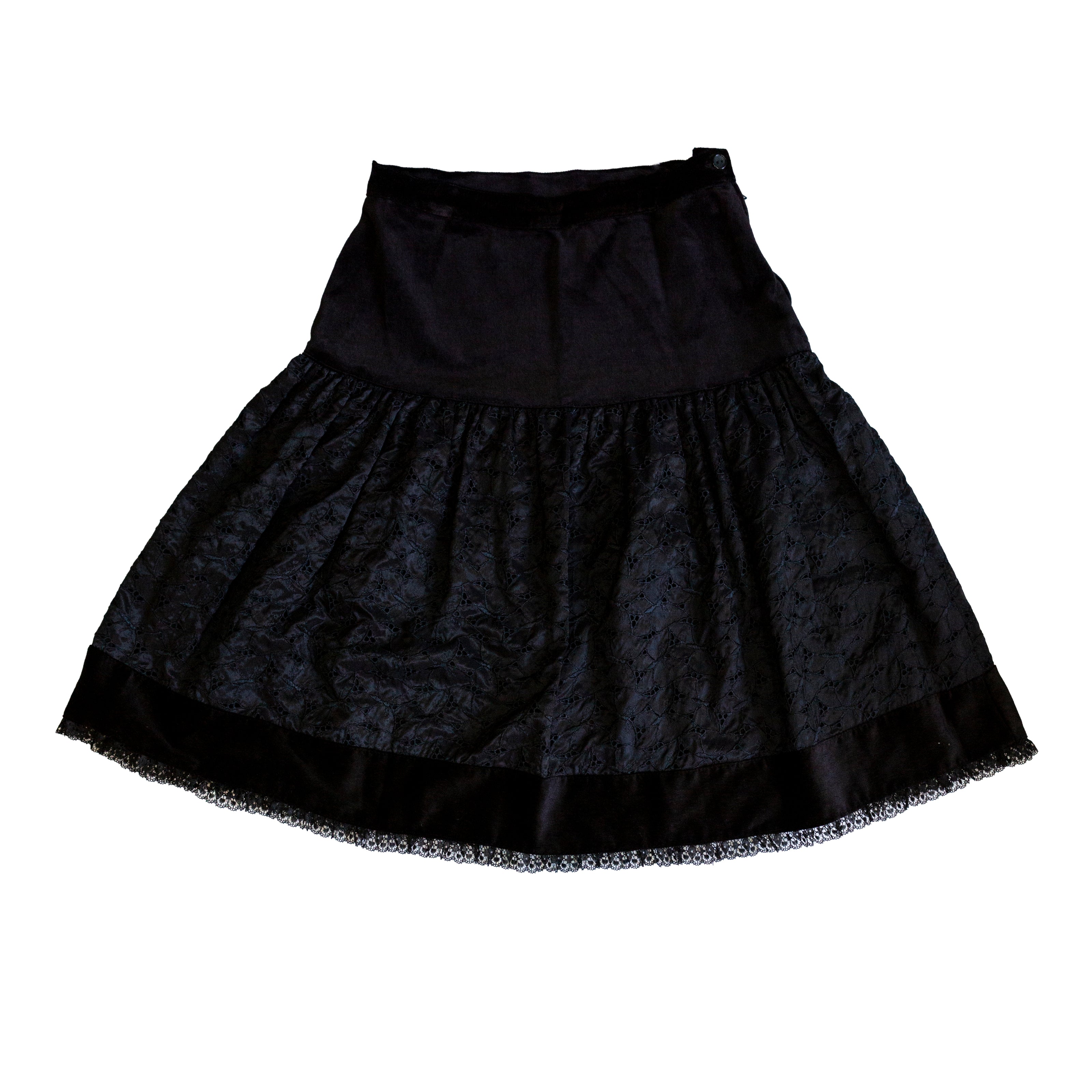 Unique black velvet skirt with lace details (M)