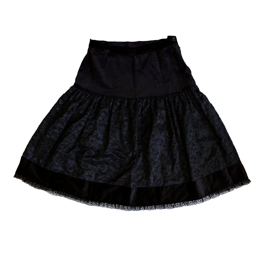 Unique black velvet skirt with lace details (M)
