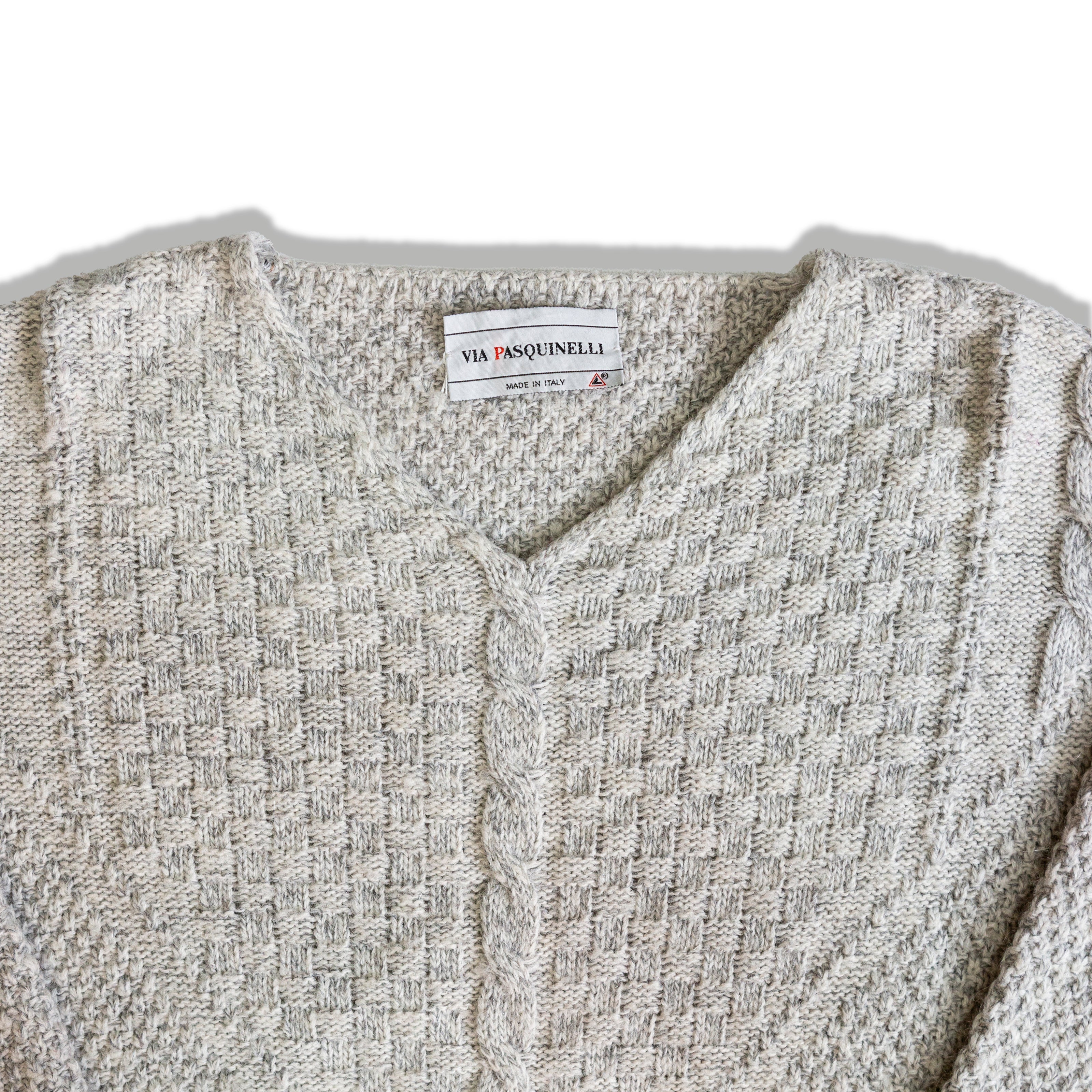 Cute grey cableknit sweater