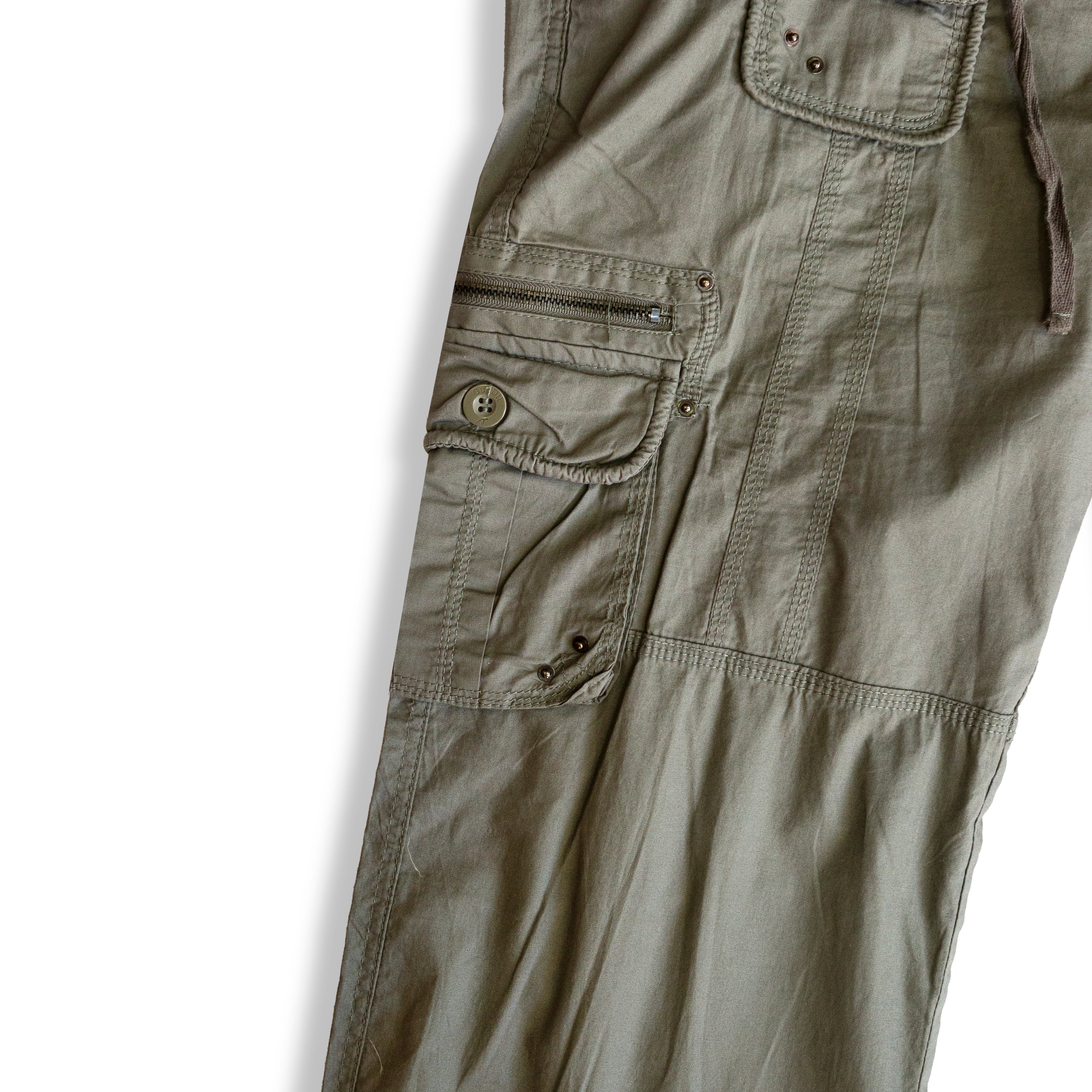 LOW WAISTED BUGGY CARGO PANTS (L)