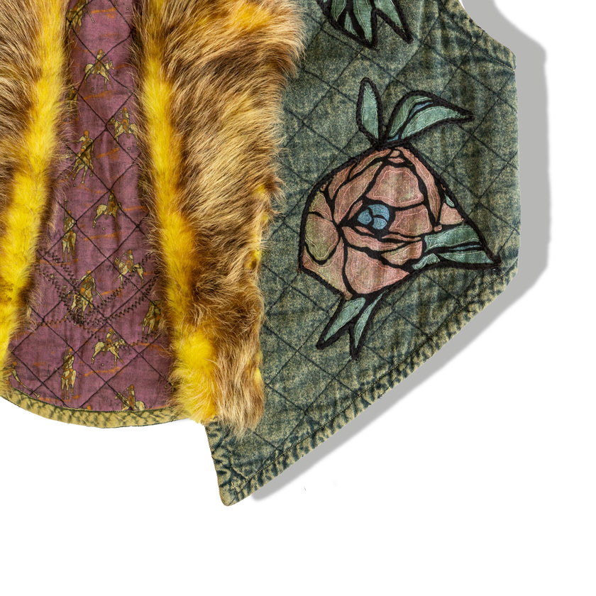 Unique vintage vest with embroired details and faux fur trim