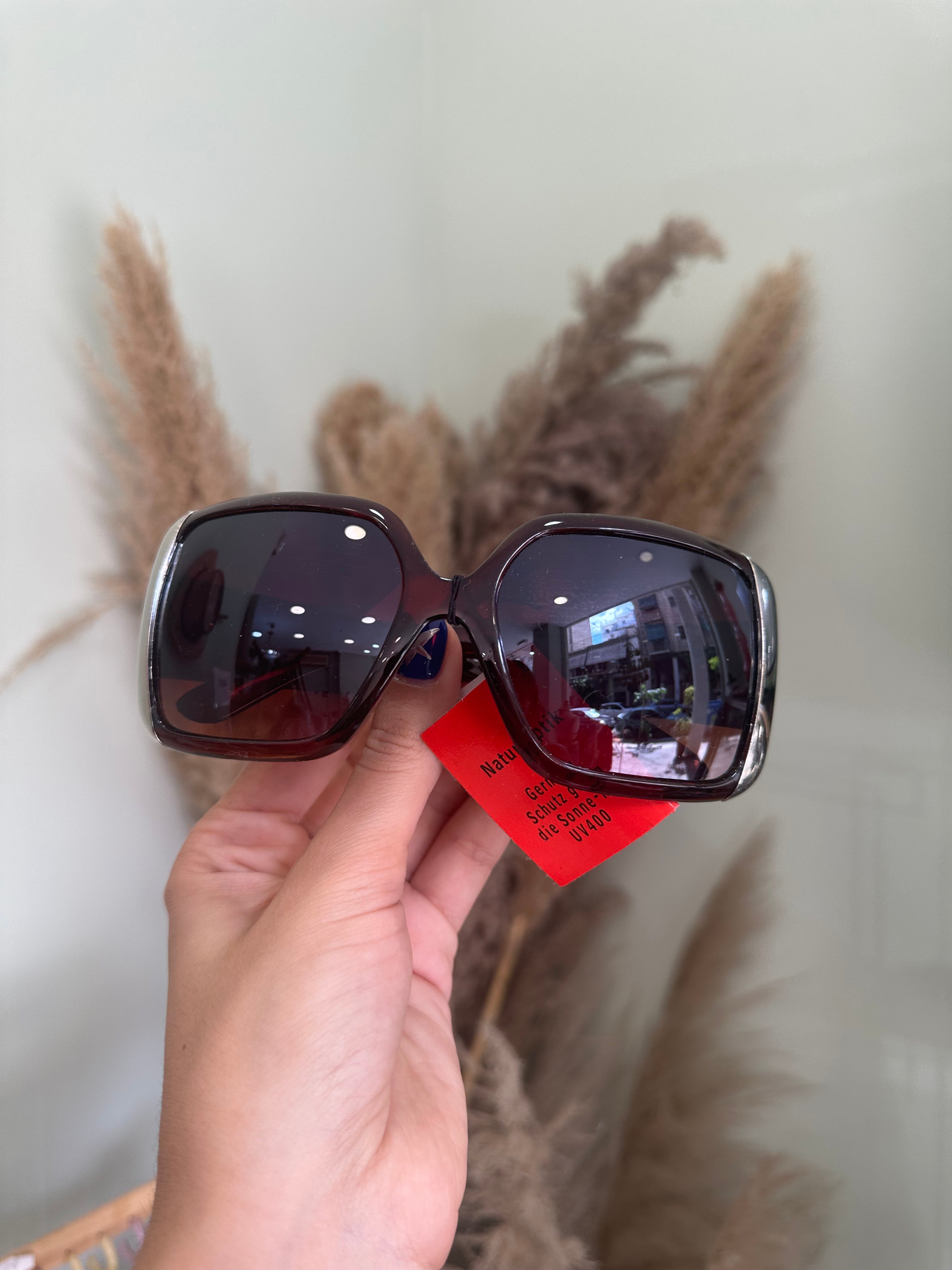 Dead stock 00s sunglasses (small size)