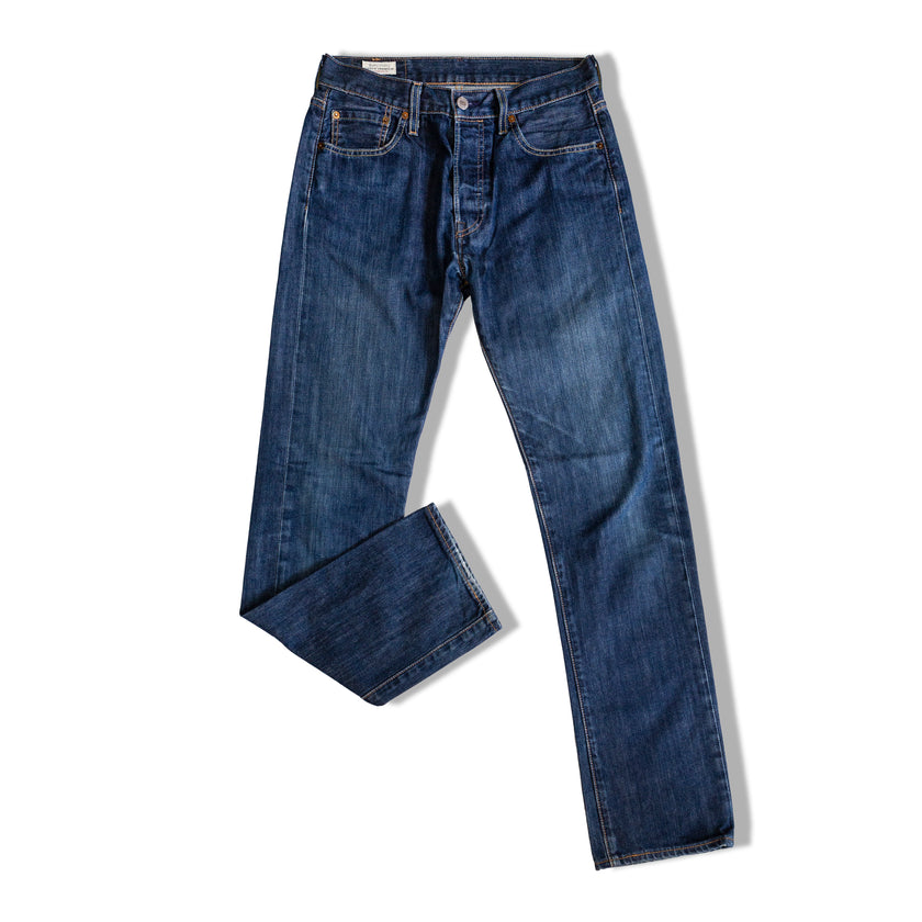 LEVIS 501 DARK WASH JEANS (W29)