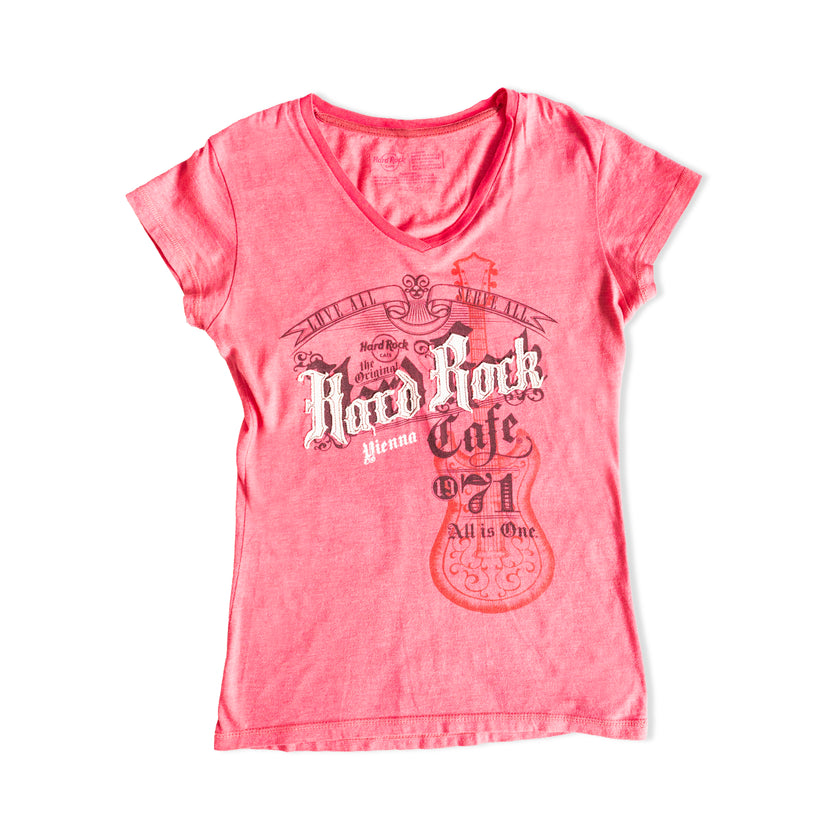 Hard Rock Cafe woma's graphic t-shirt (M/L)