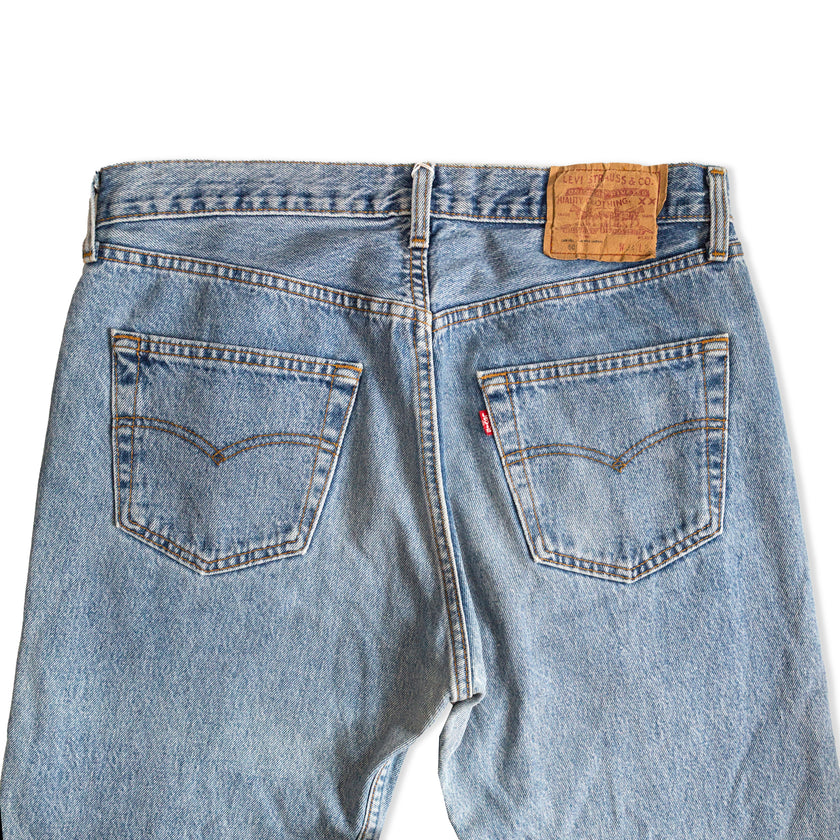 Levi's 501 light wash jeans (W34)