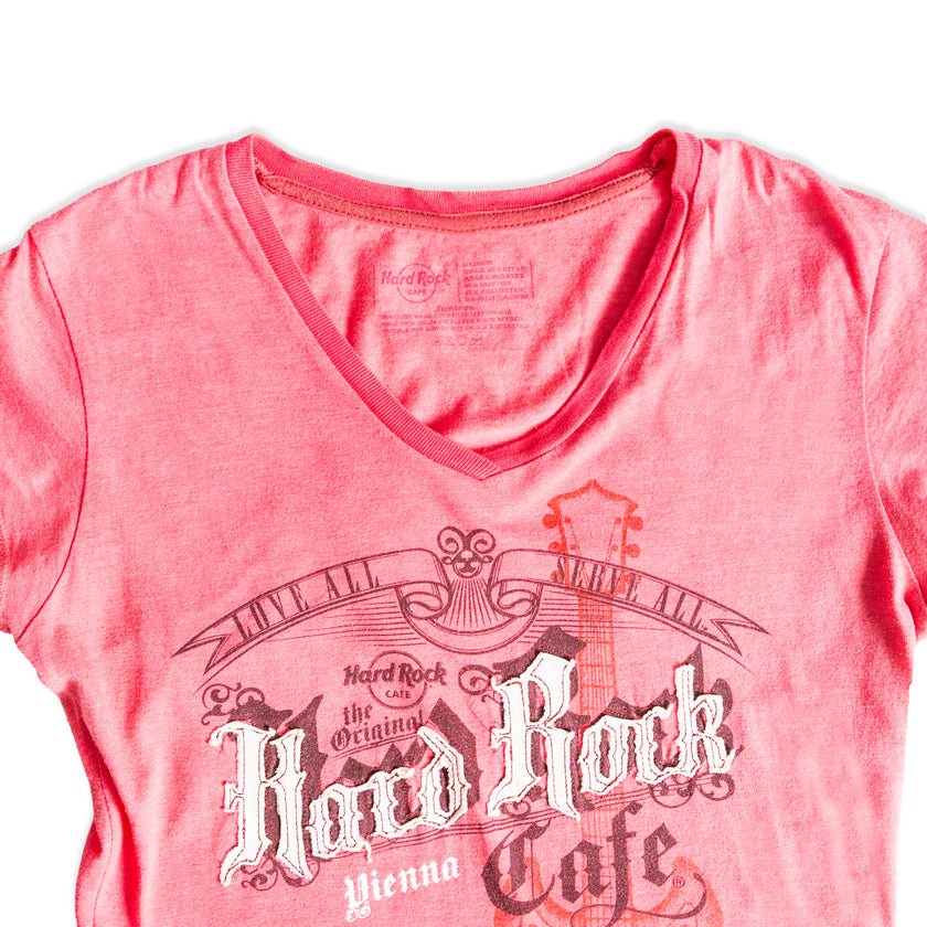 Hard Rock Cafe woma's graphic t-shirt (M/L)