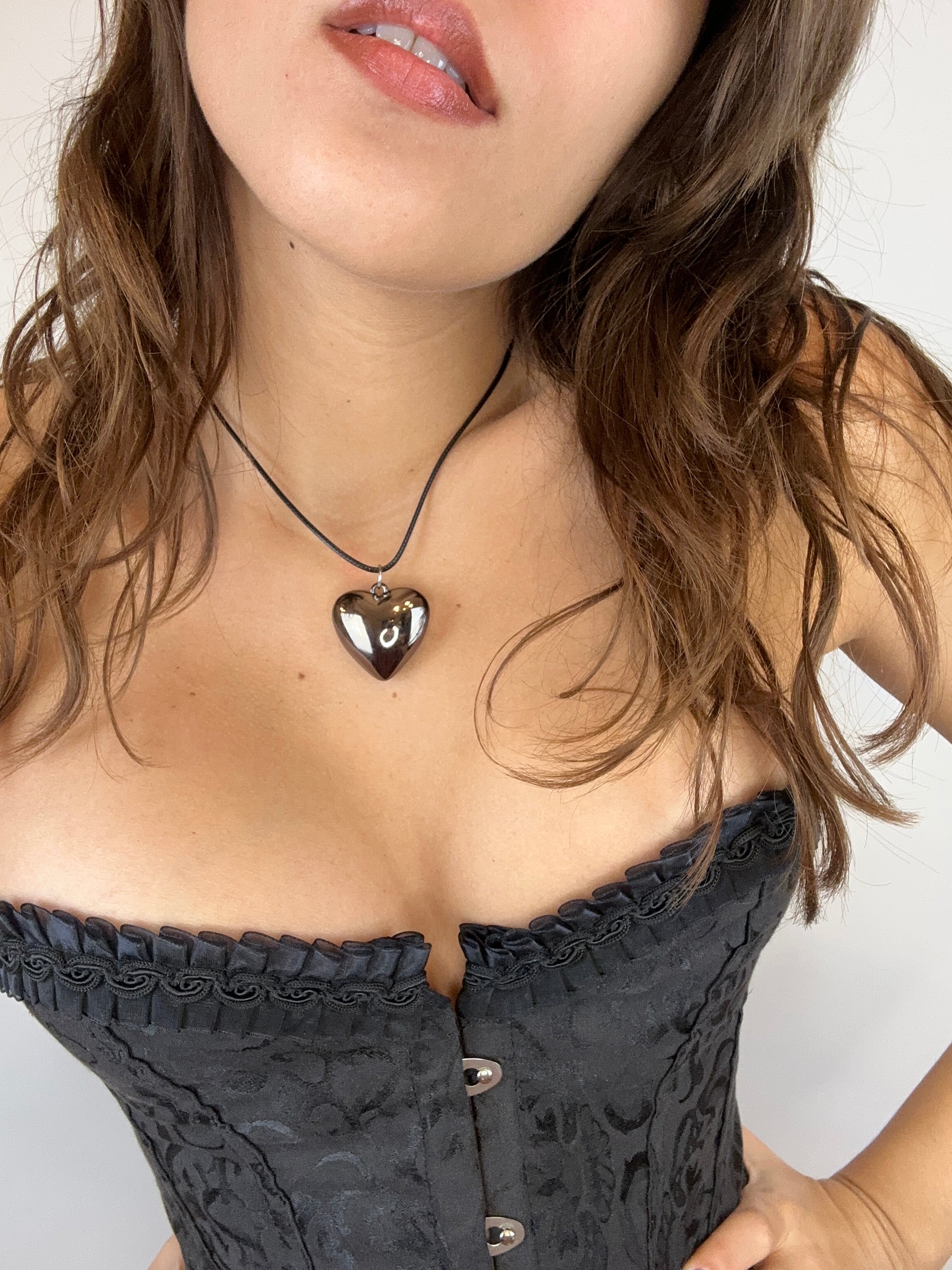 Super hot heart necklace