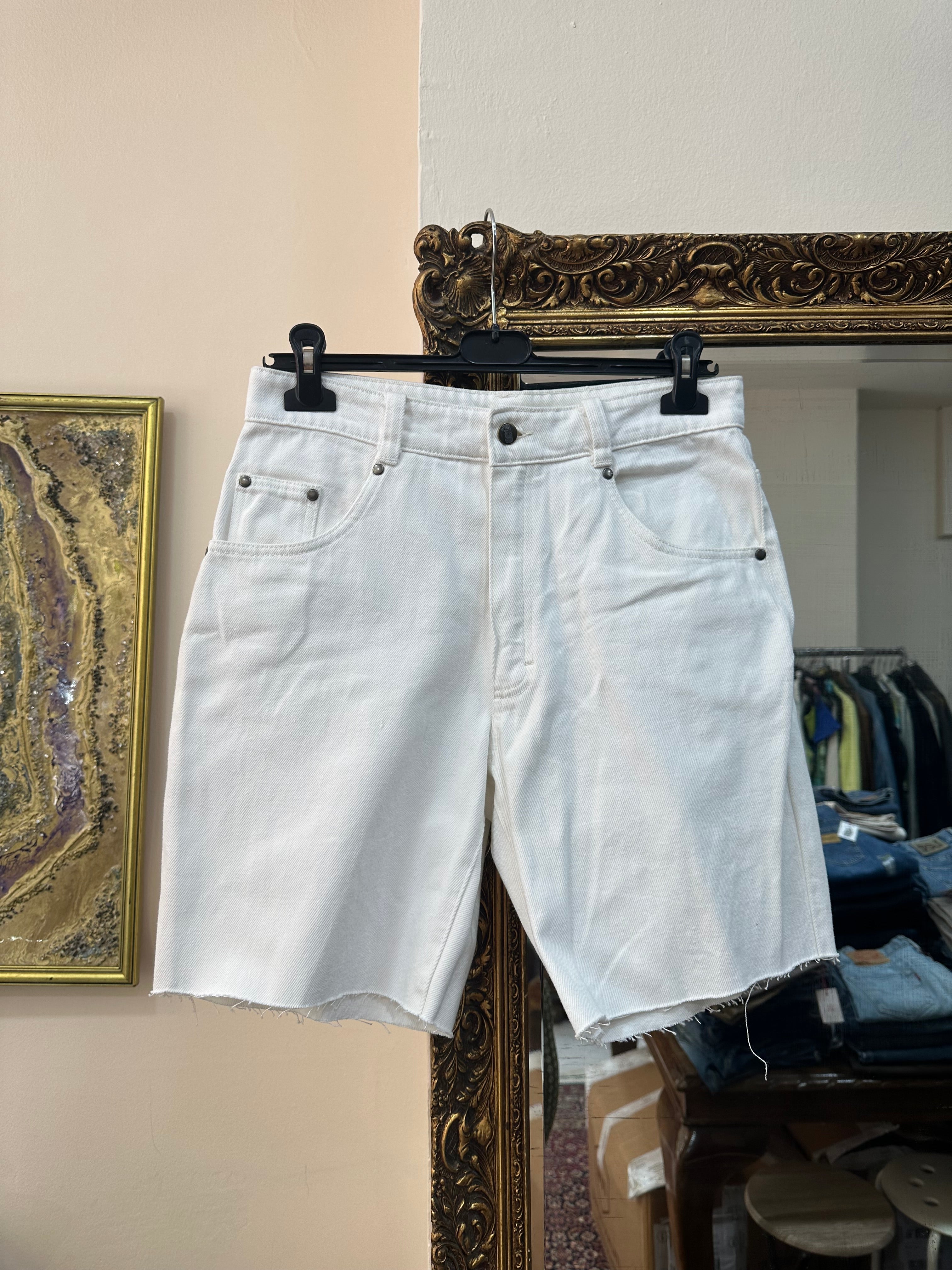 Vintage high waisted white denim shorts