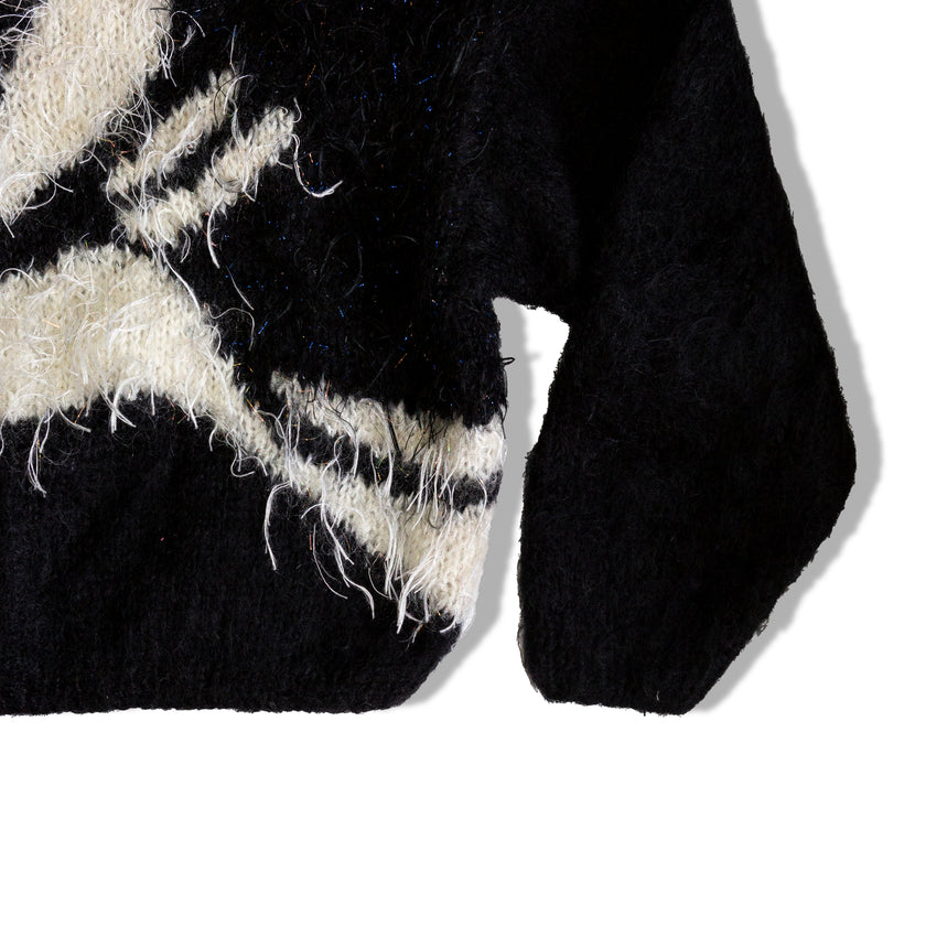 Super fluffy knit sweater with unique pattern