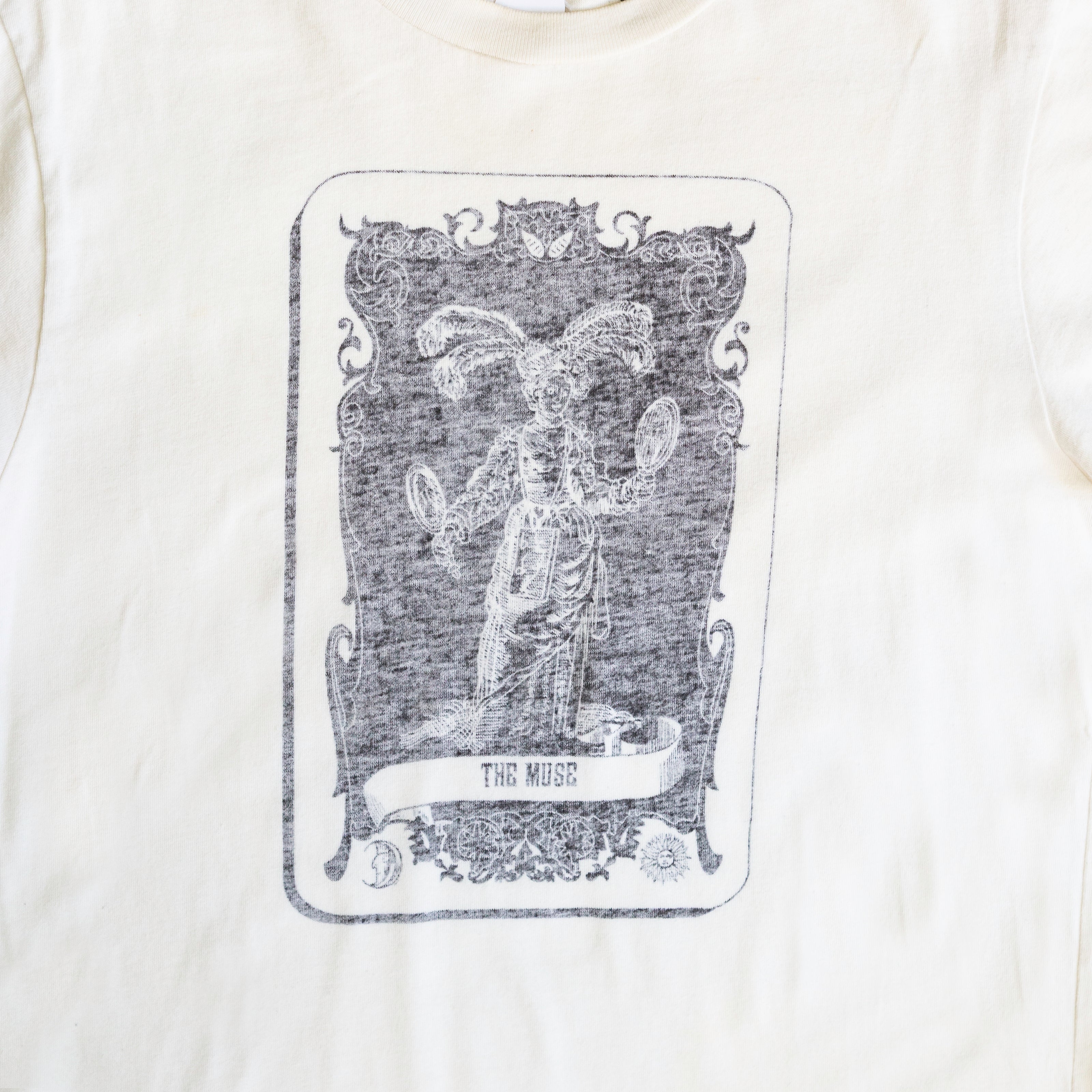 Levi’s graphic tee