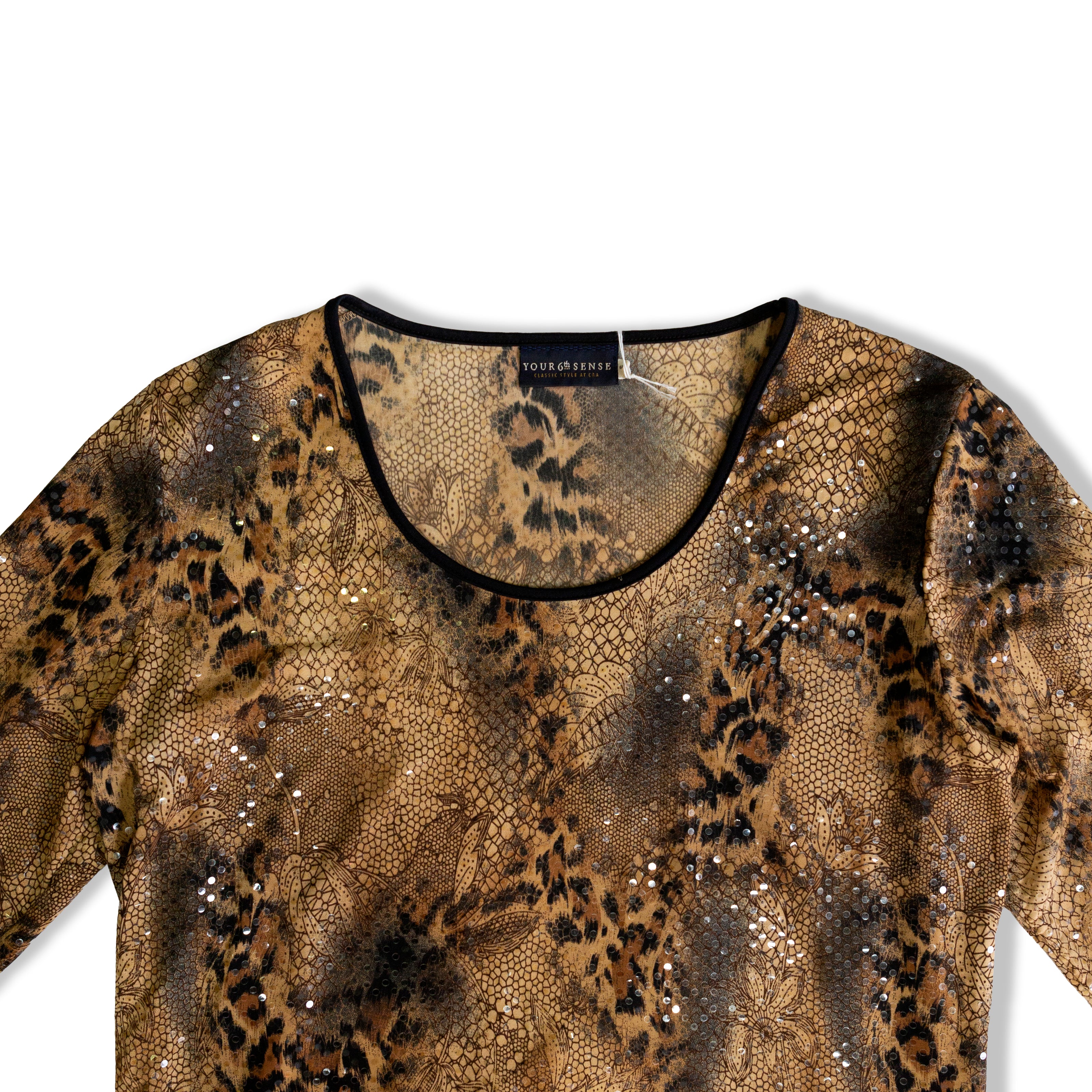 Your 6th sense leopard 3/4 sleeves top