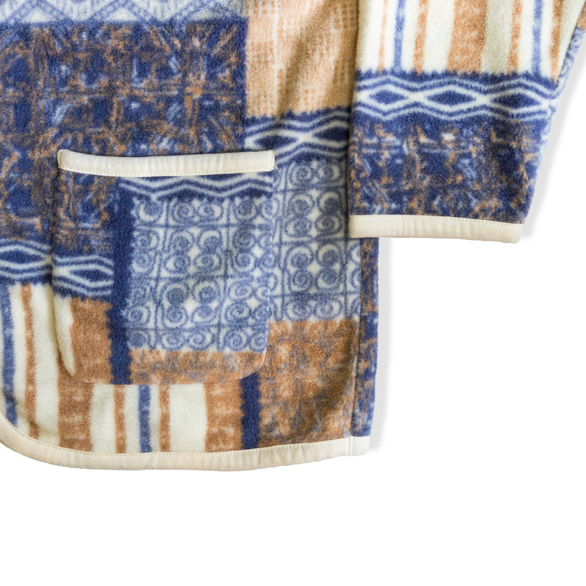 Super cute woman’s fleece cardigan (L)