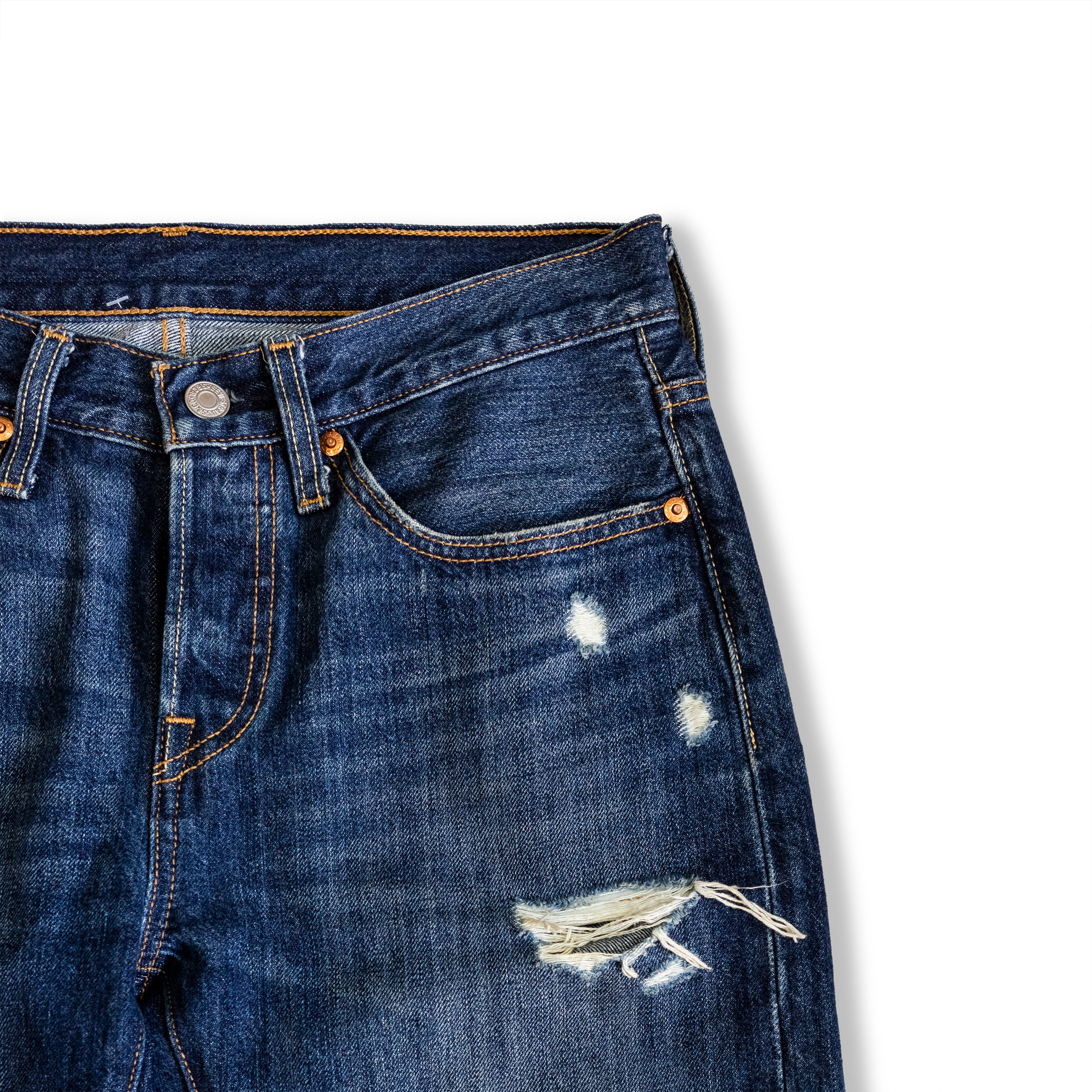 Levis 501 jeans with destressed details (EU36)