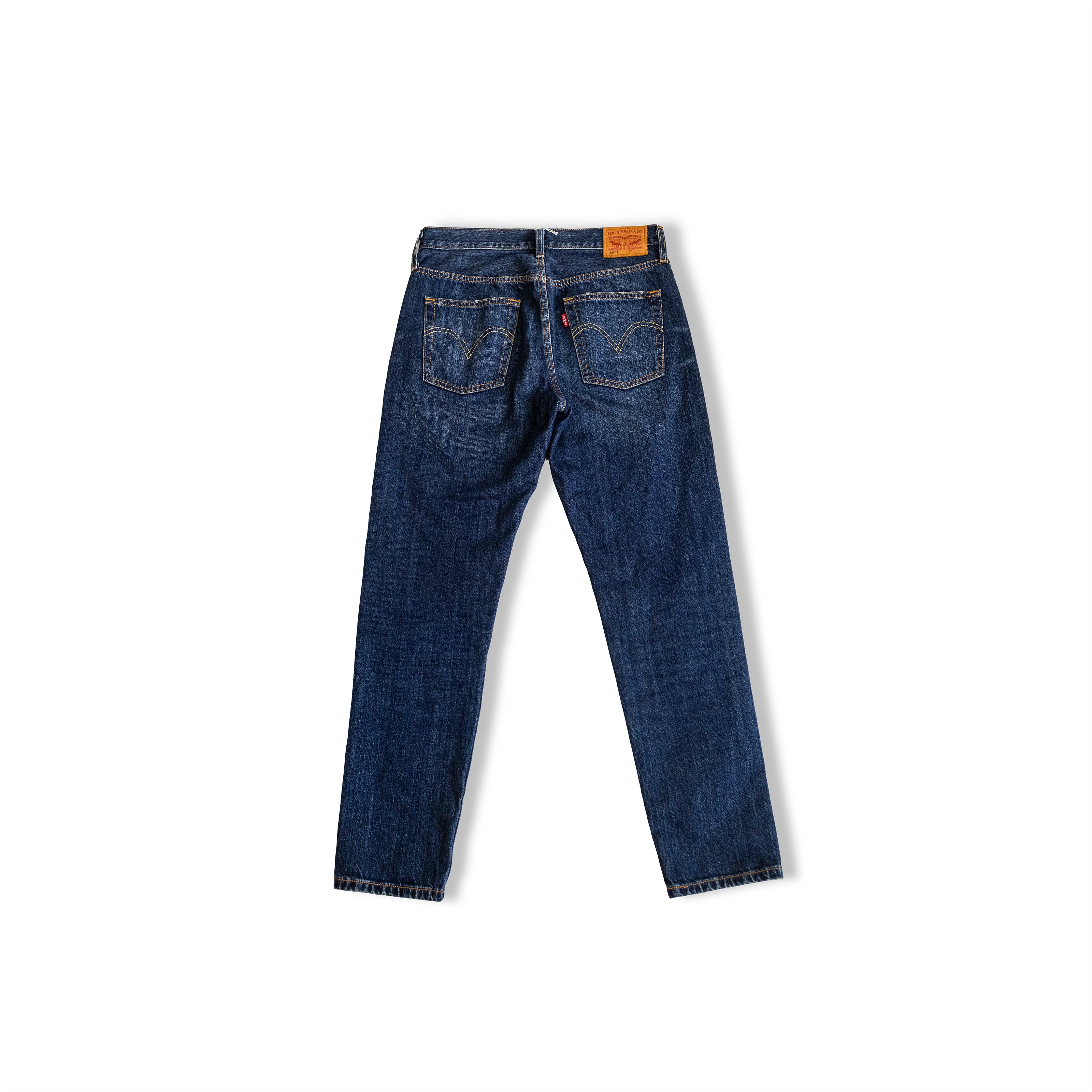 Levis 501 jeans with destressed details (EU36)