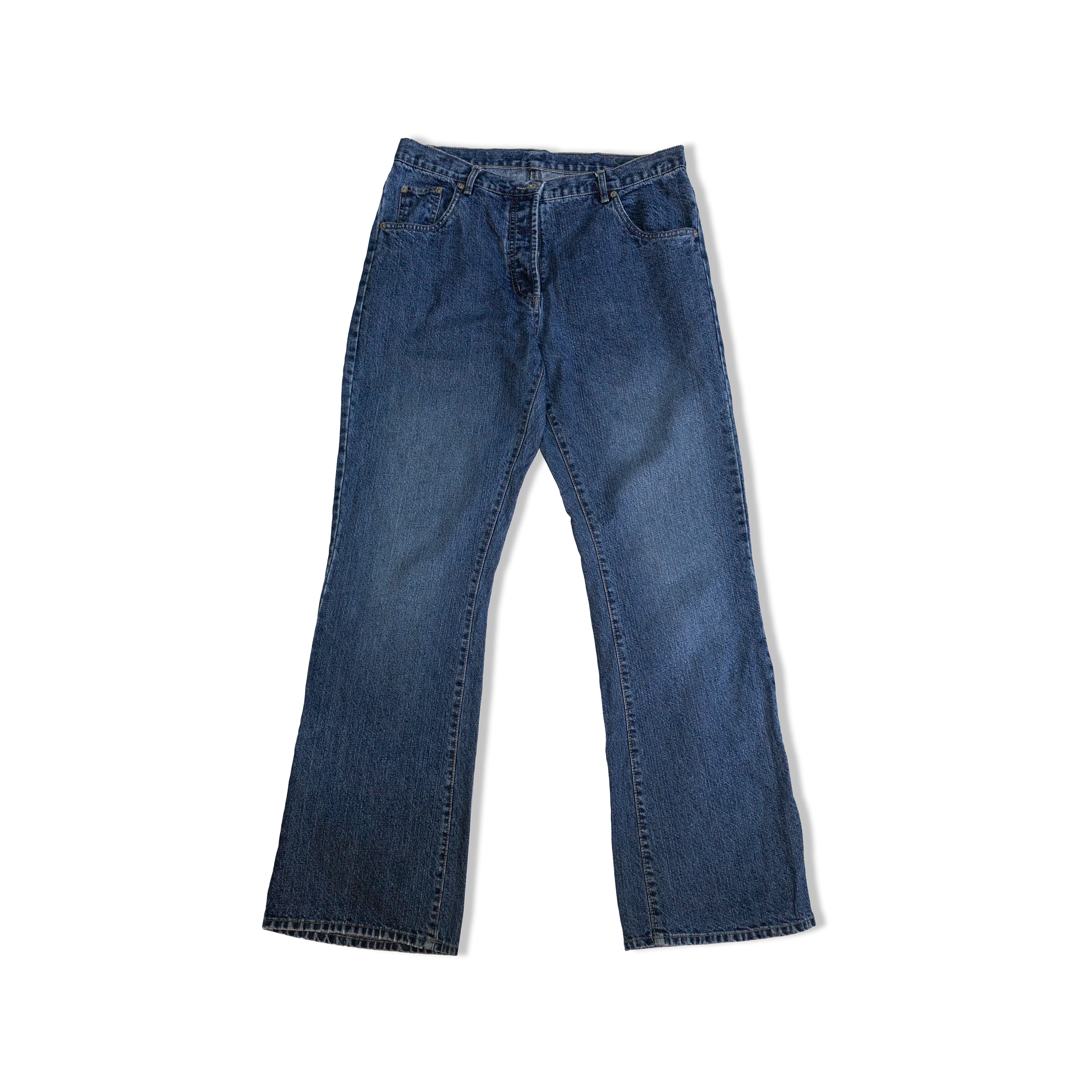 90s style mid waisted jeans