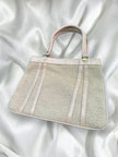 Super cute vintage handbag