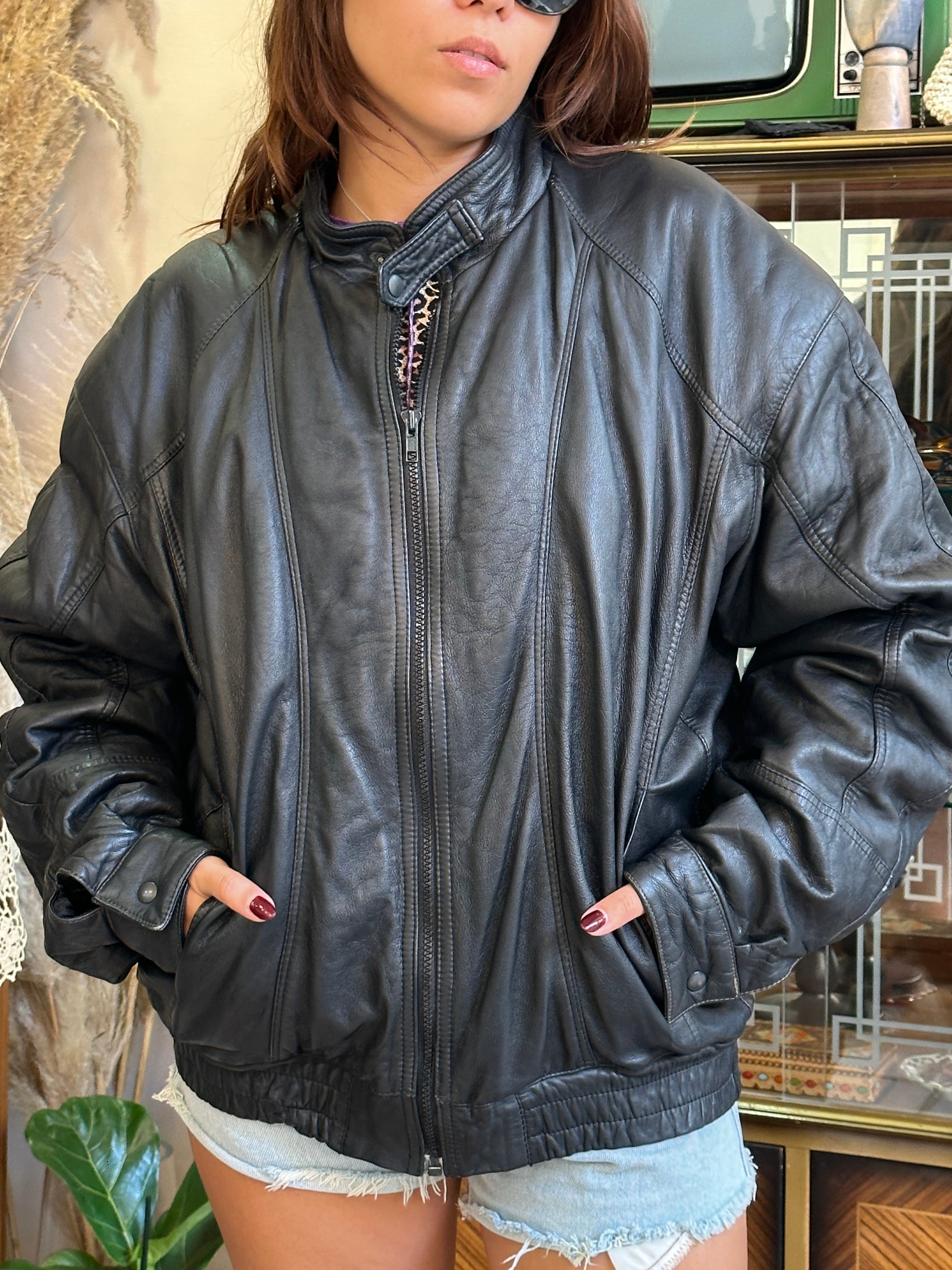 Vintage extra warm oversized genuine leather bomber (with fur lining)