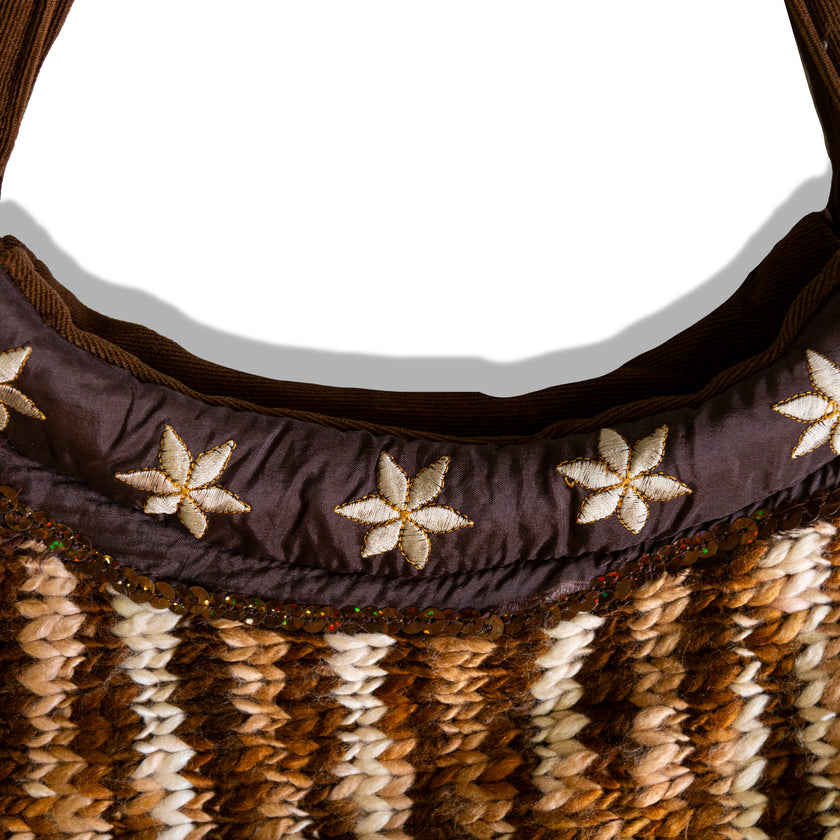 Deadstock funky handbag with knited and embroidered detailing