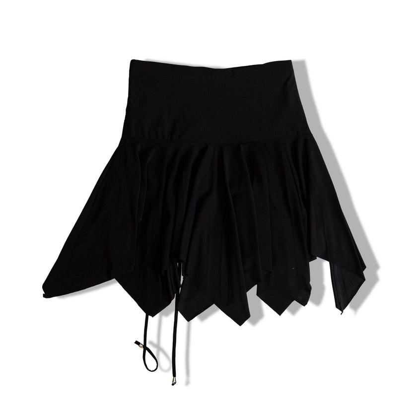 Super hot black asymmetrical elasticskirt with silver belt (M/L)