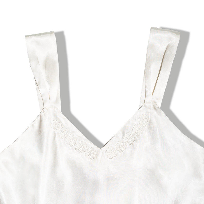 Vintage white satin slip dress with embroidered details (M/L)