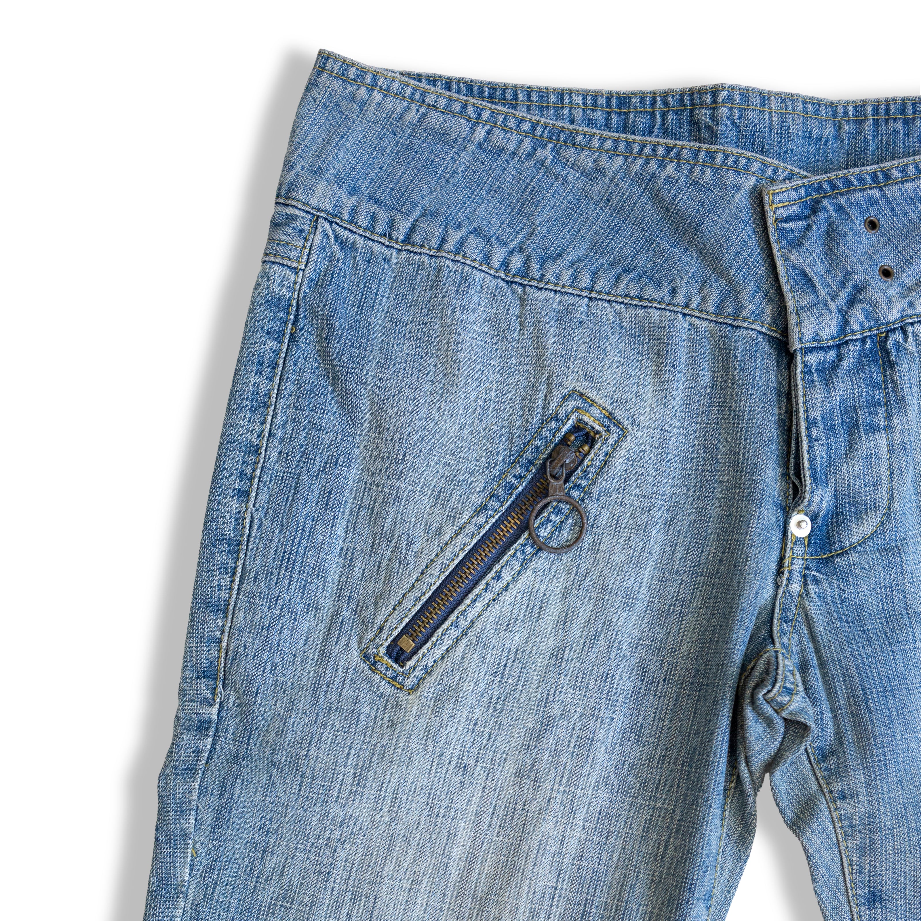 Super hot low waisted denim capris (S)