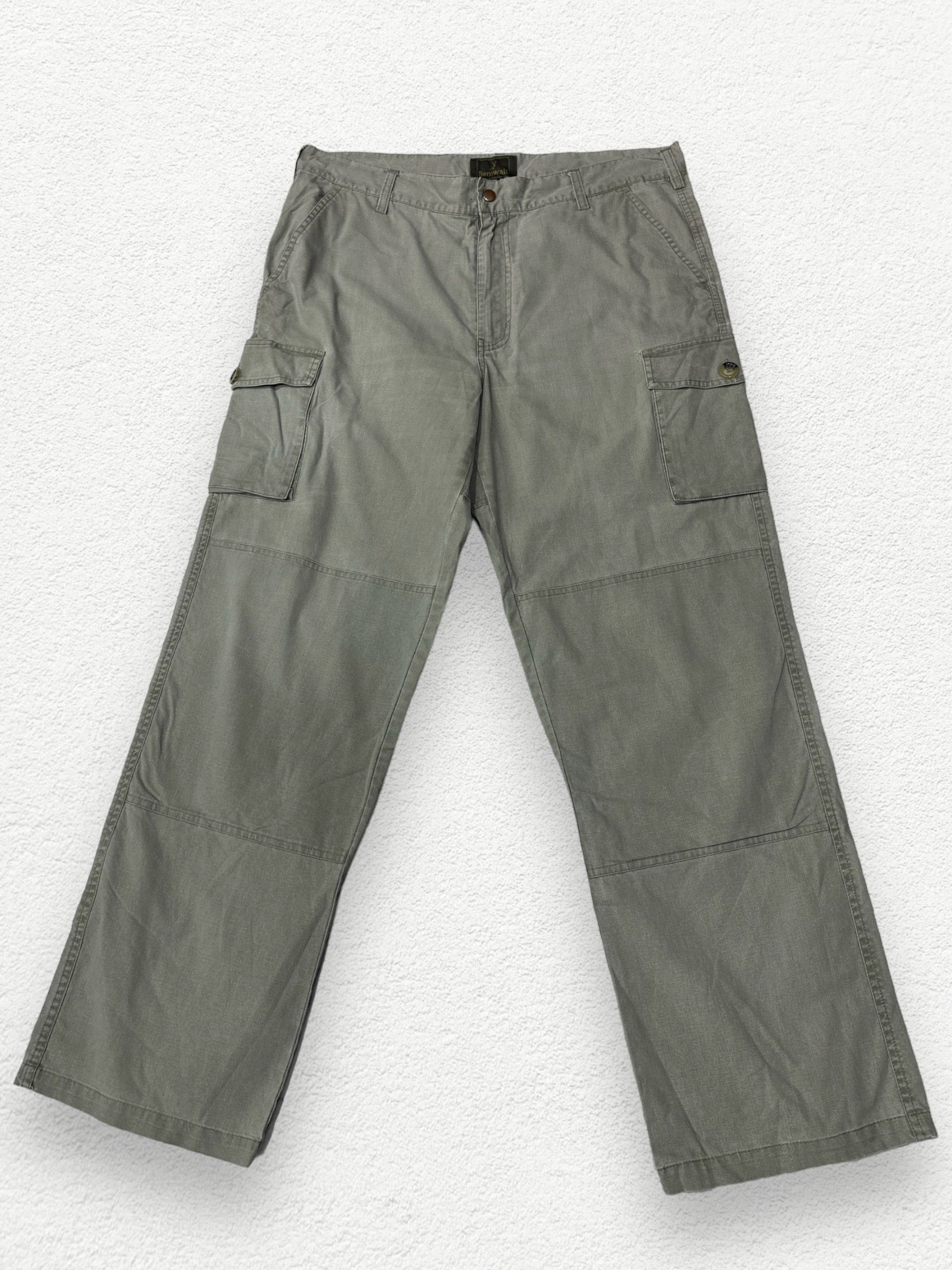 Bernwalt cargo pants (W34)