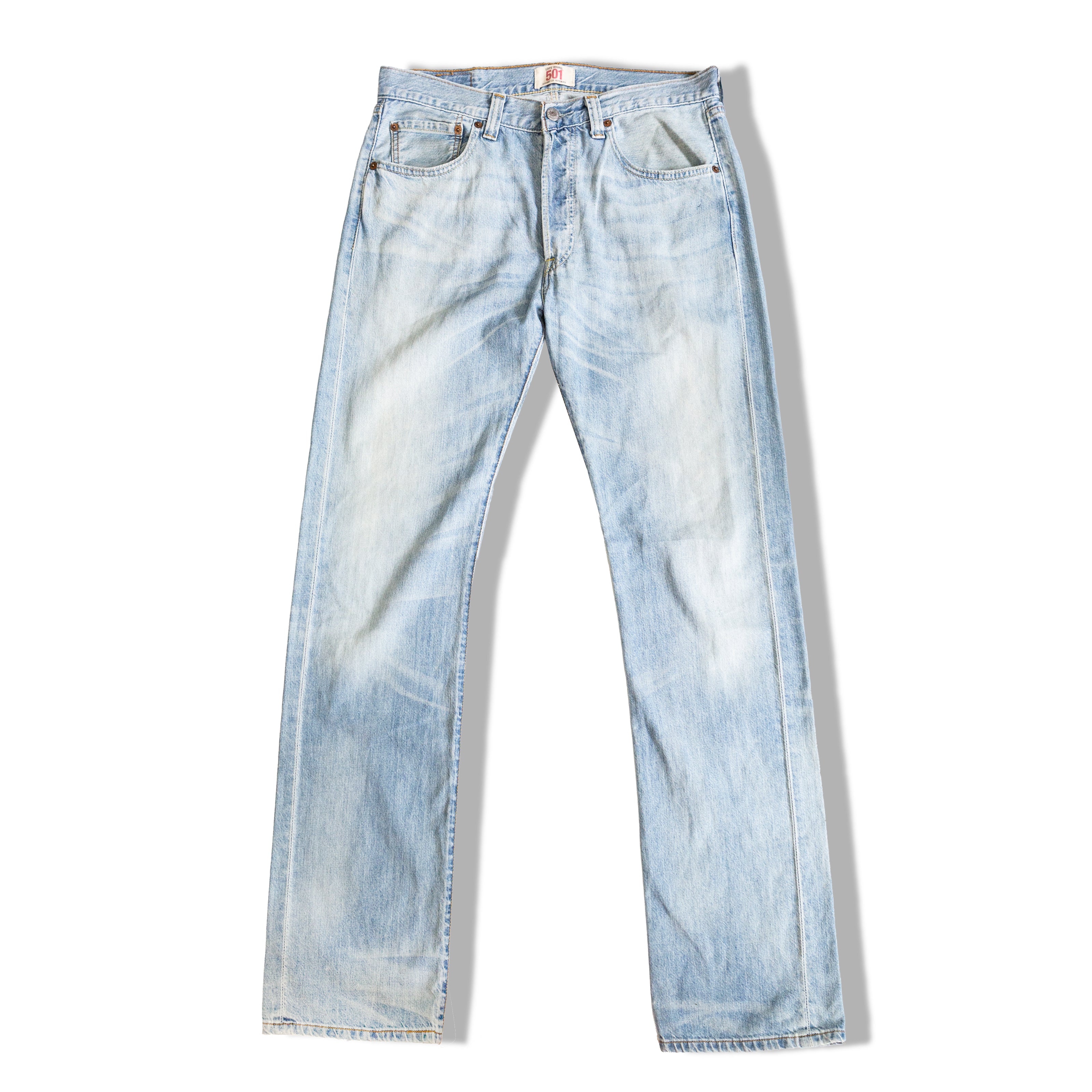 Levis 501 light wash jeans (W32)