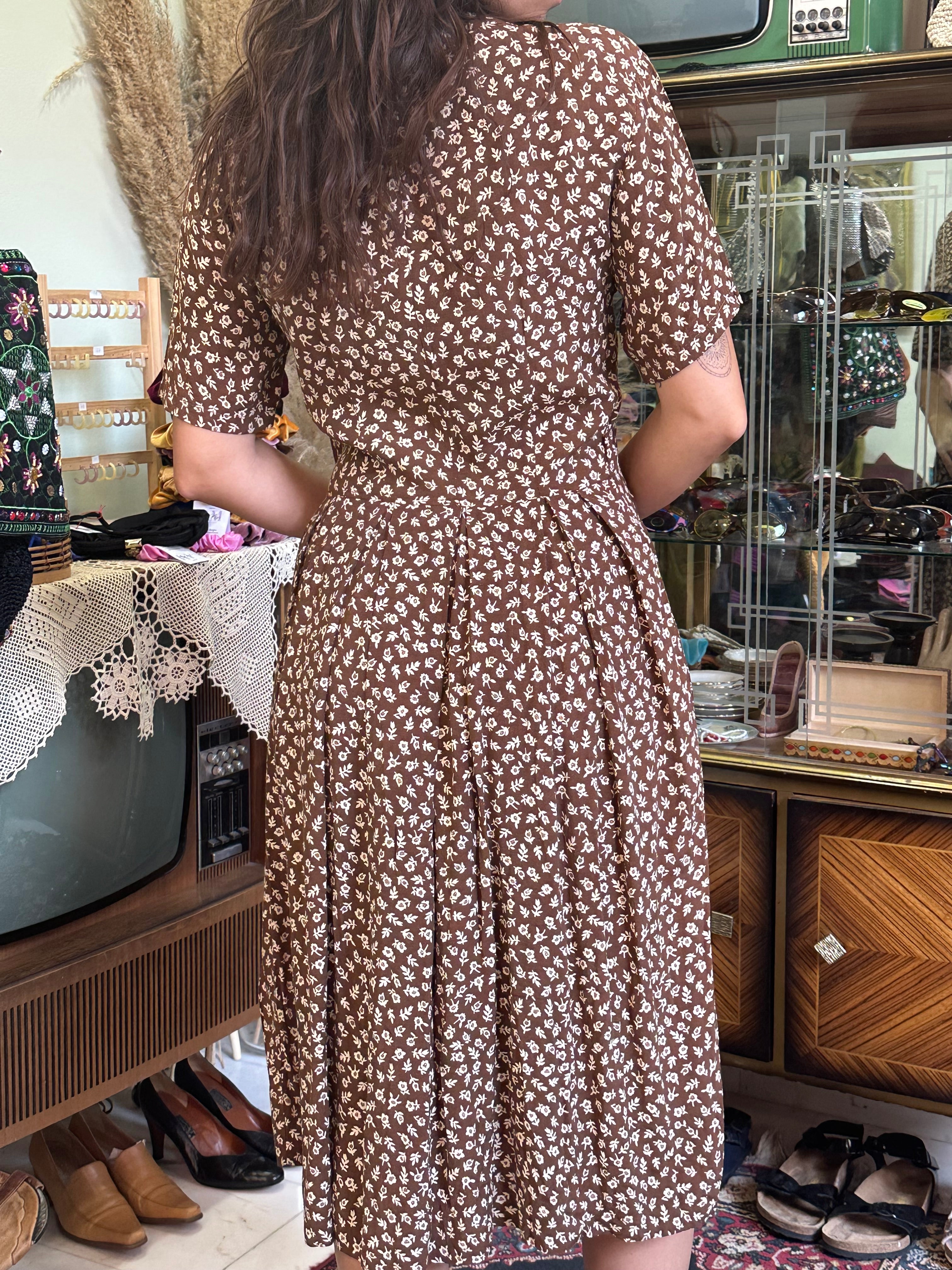 Vintage brown floral button up dress