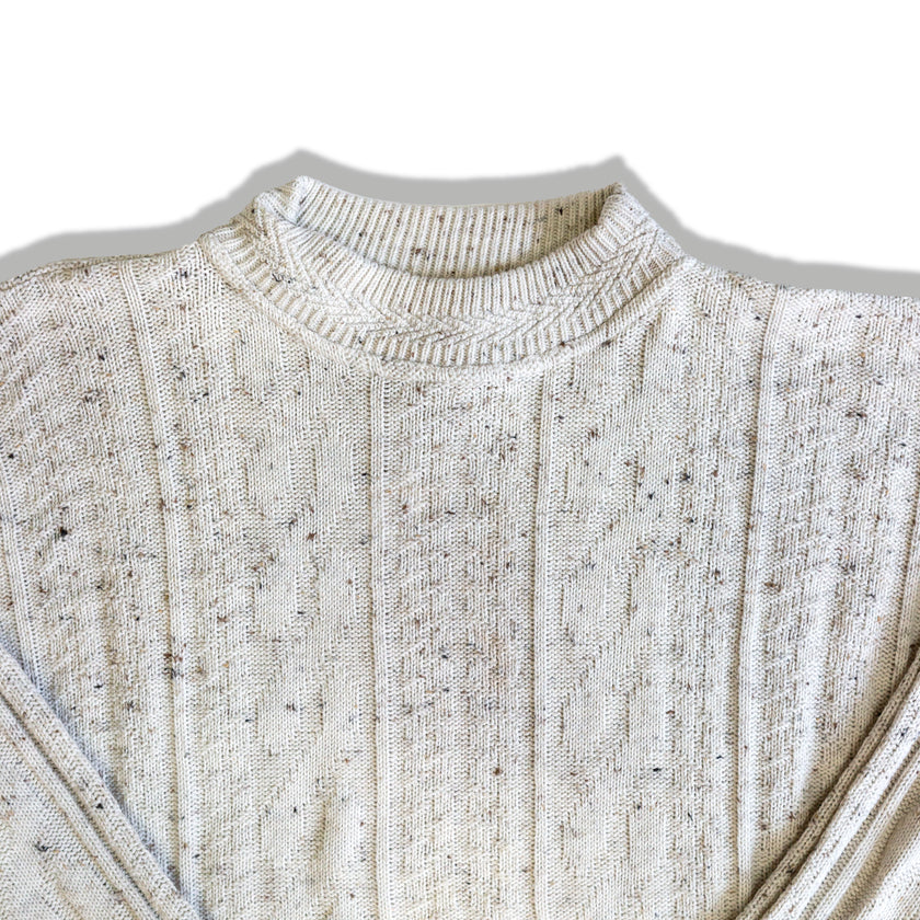 Cute round neck knit top