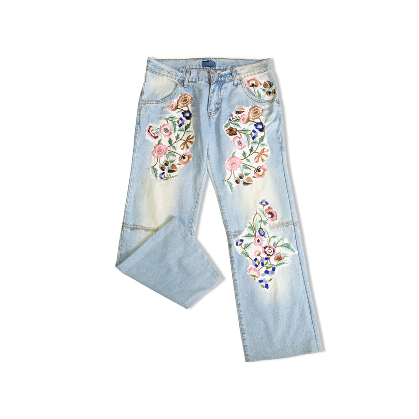 Super cute low waisted jeans