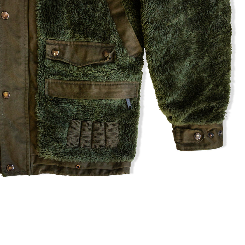 Green Sherpa Hunting Jacket with Gore-Tex Panels and Utility Pockets (M)