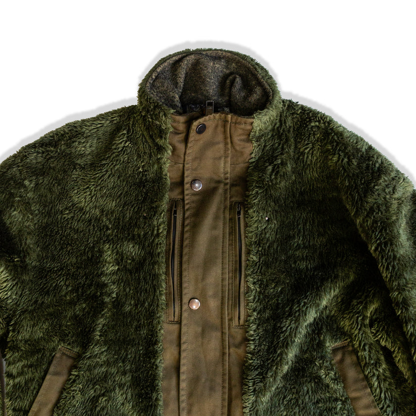 Green Sherpa Hunting Jacket with Gore-Tex Panels and Utility Pockets (M)