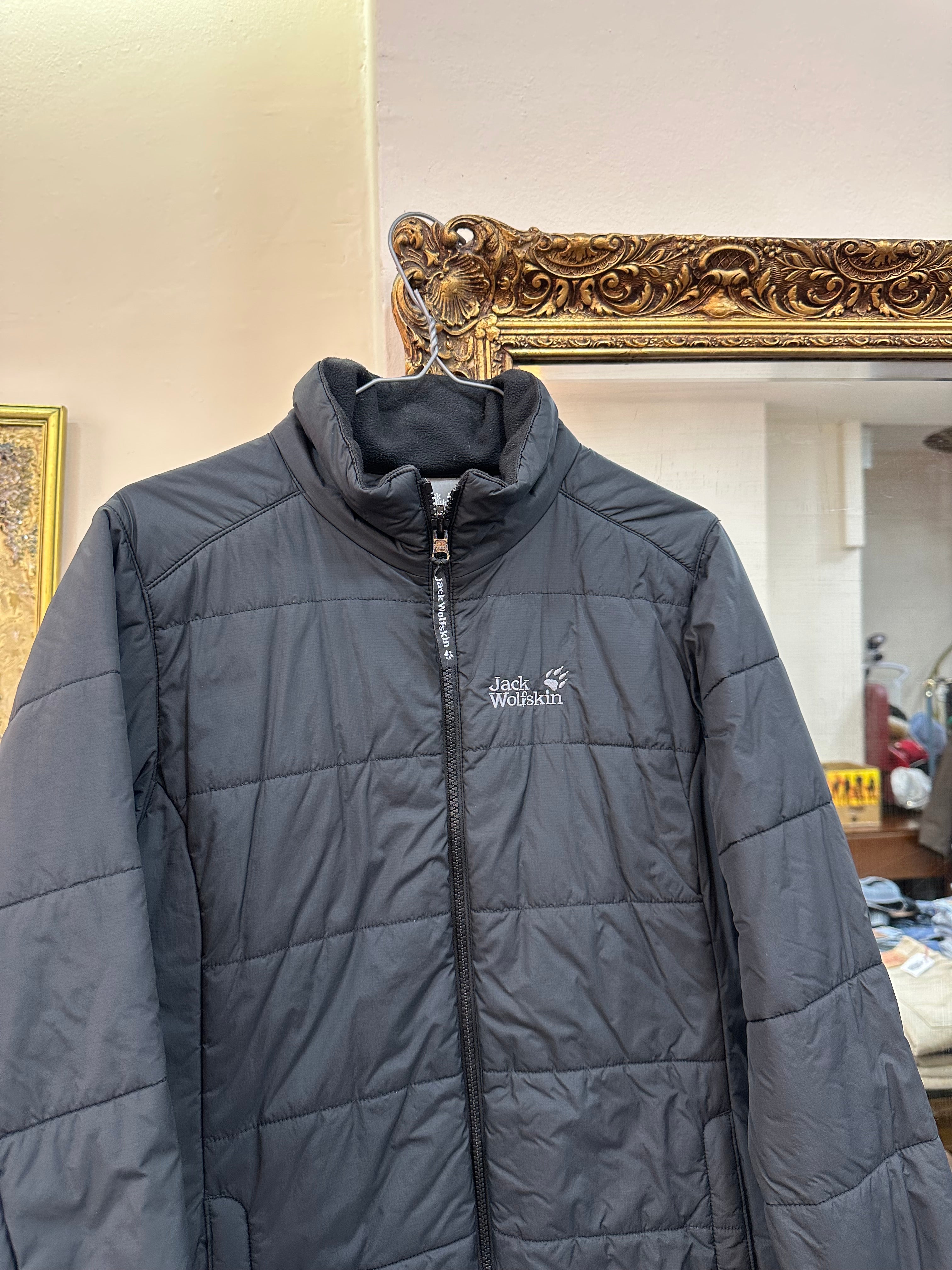 Jack Wolfskin puffer jacket