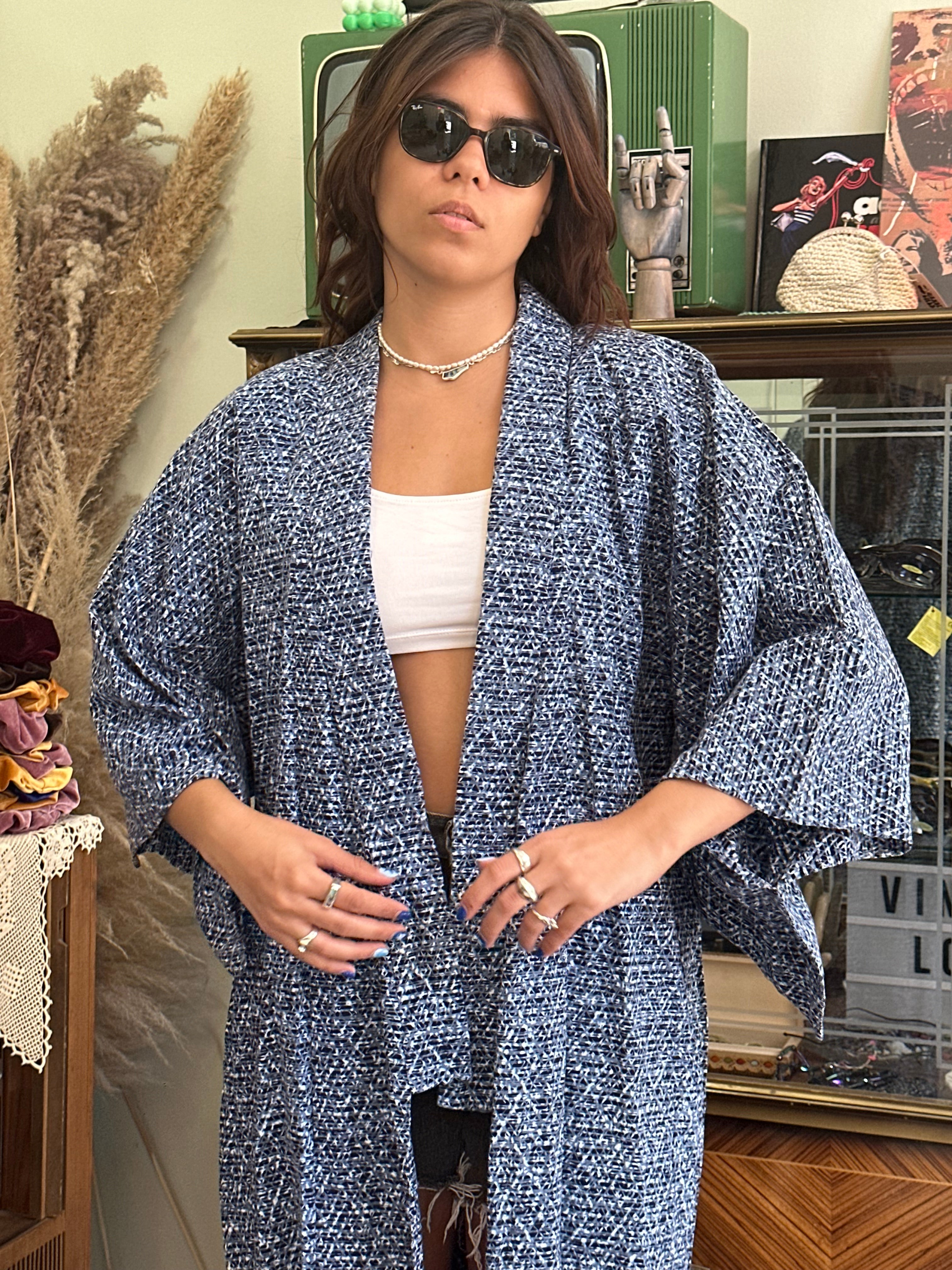 Stunning patterned yukata robe