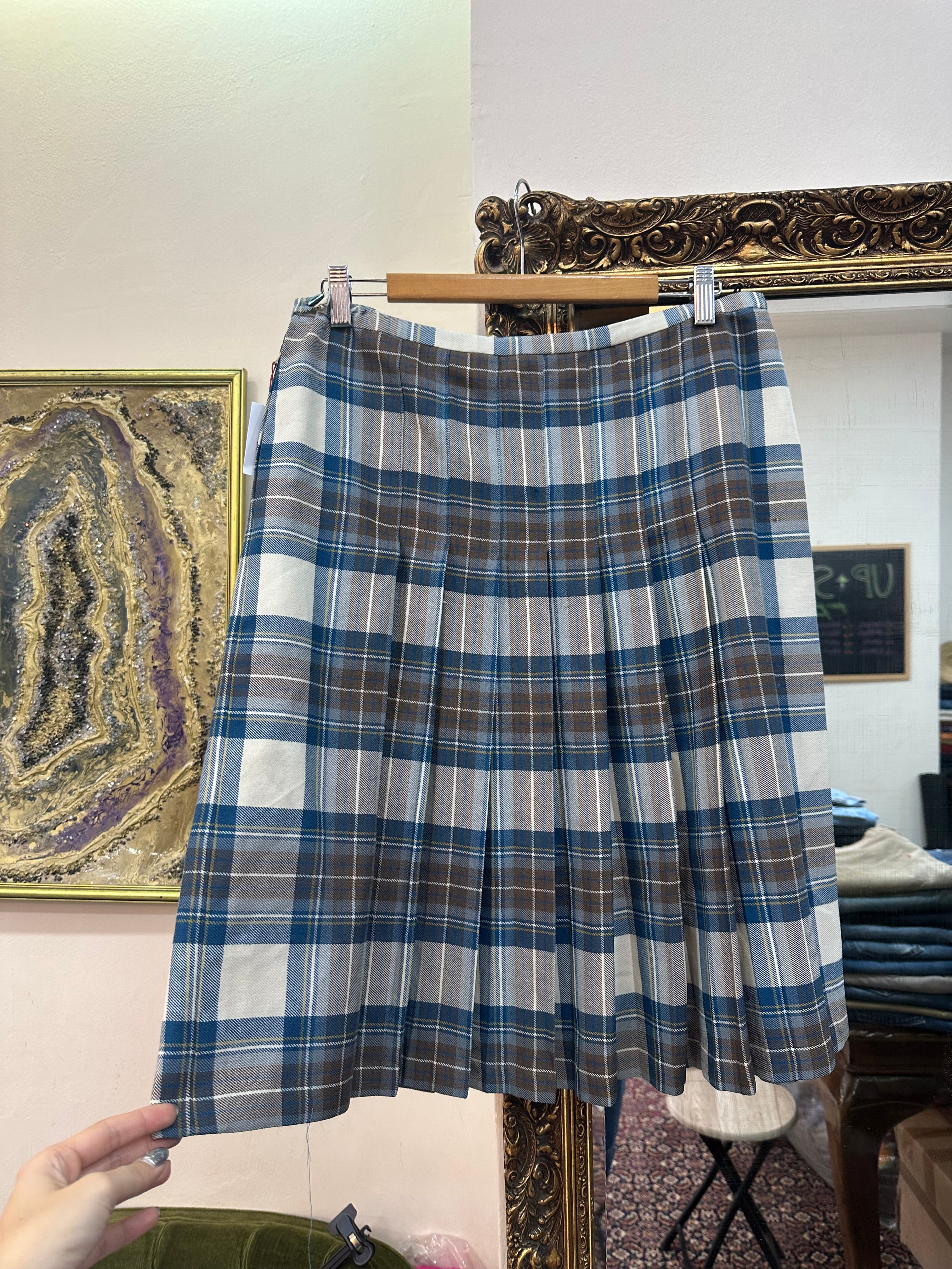 Vintage plaid pleated skirt