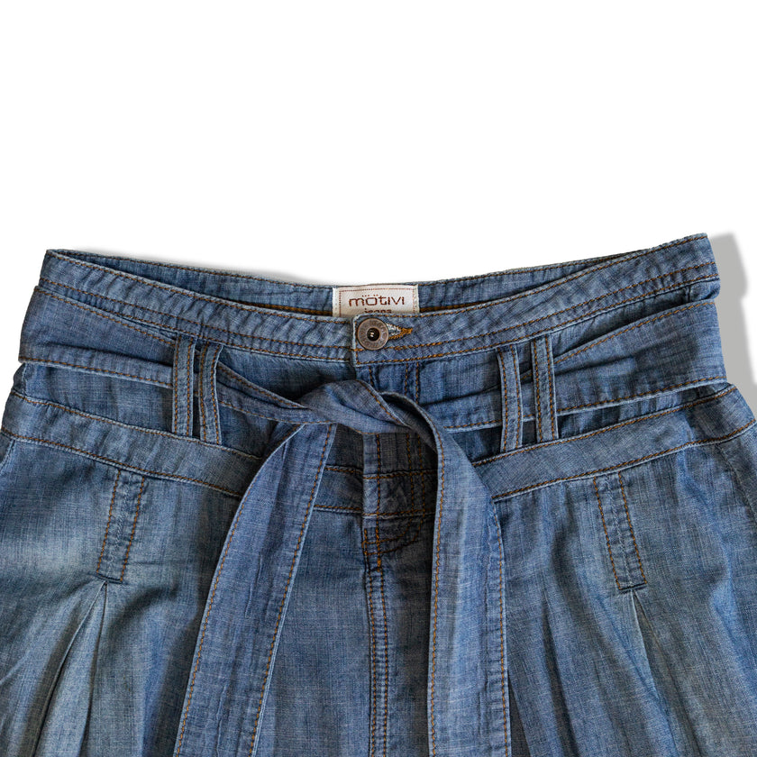 Vintage MOTIVI denim skirt with pleats and denim belt (S)