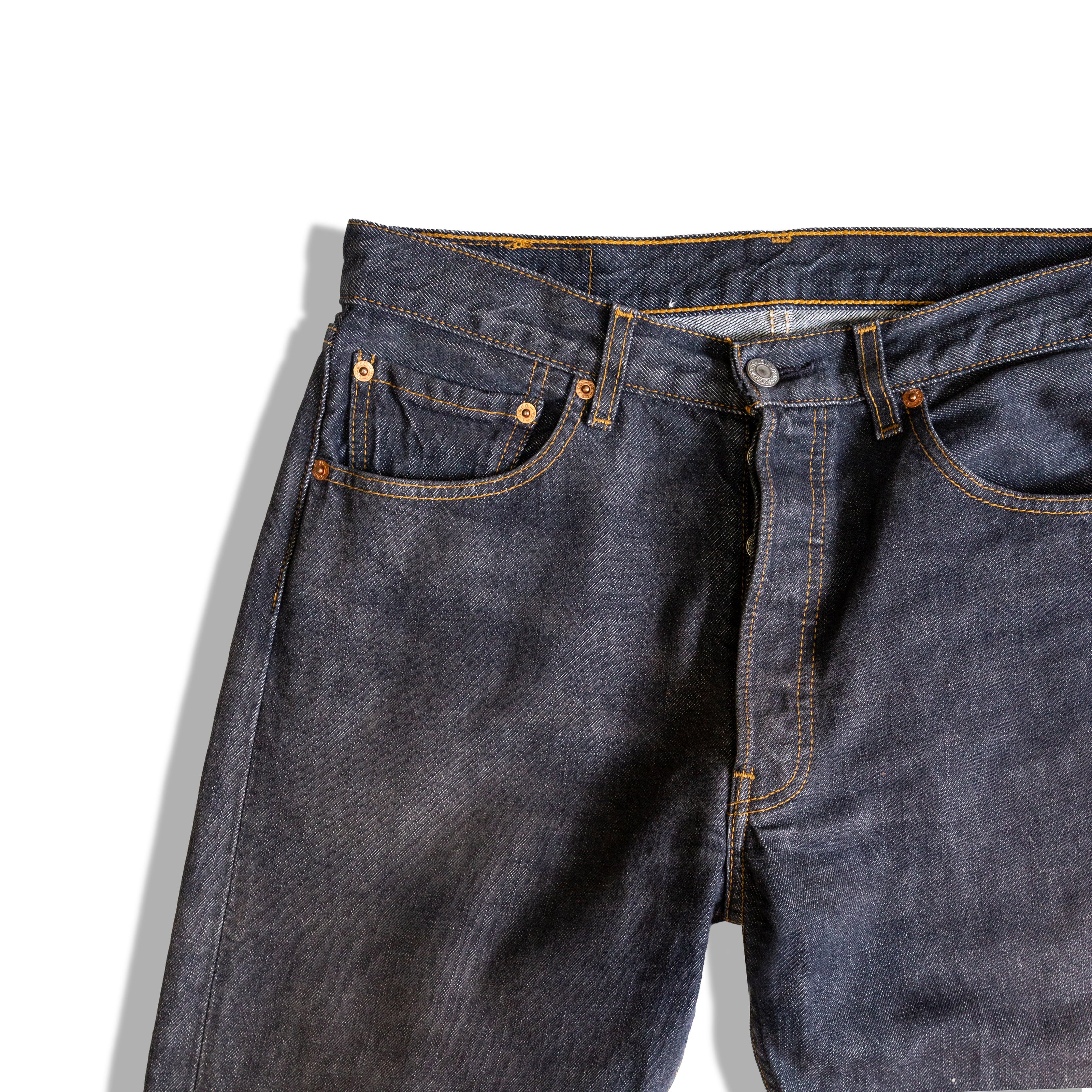 Levis 501 dark wash jeans (W32)