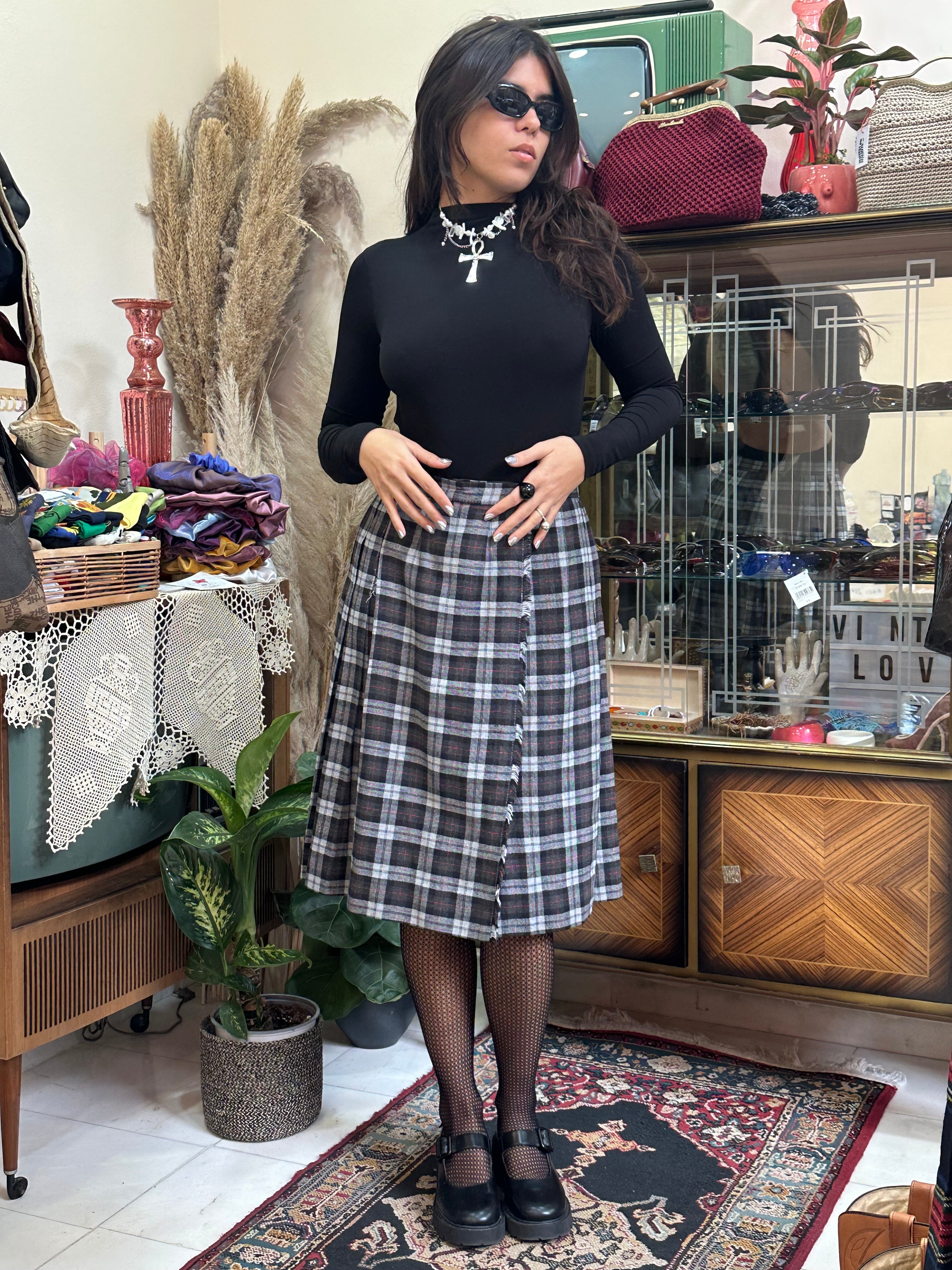 Vintage plaid pleated skirt