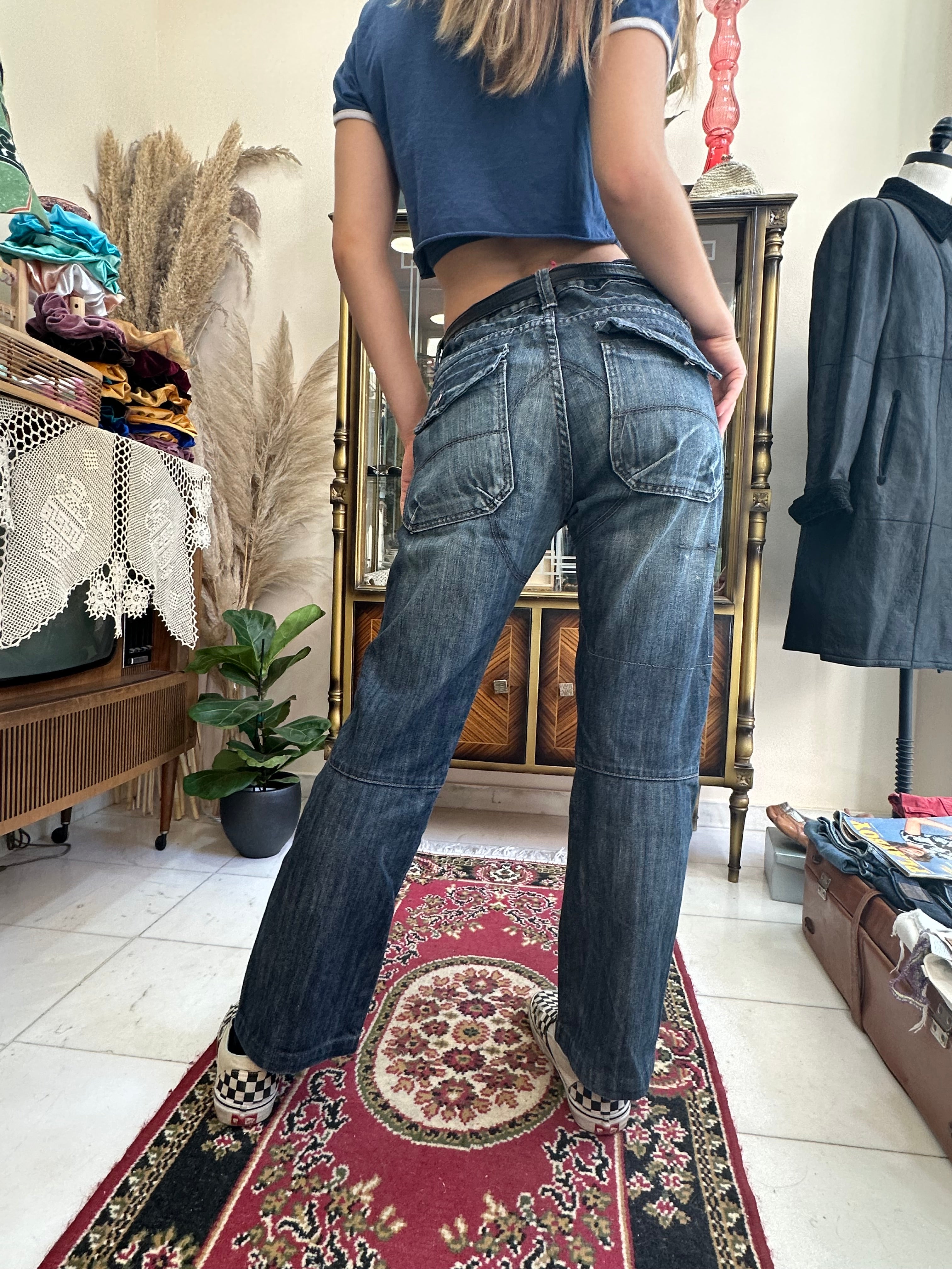 Super hot cargo jeans