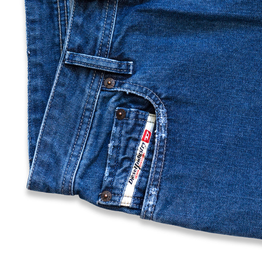 DIESEL low waisted Y2K flare jeans (S)