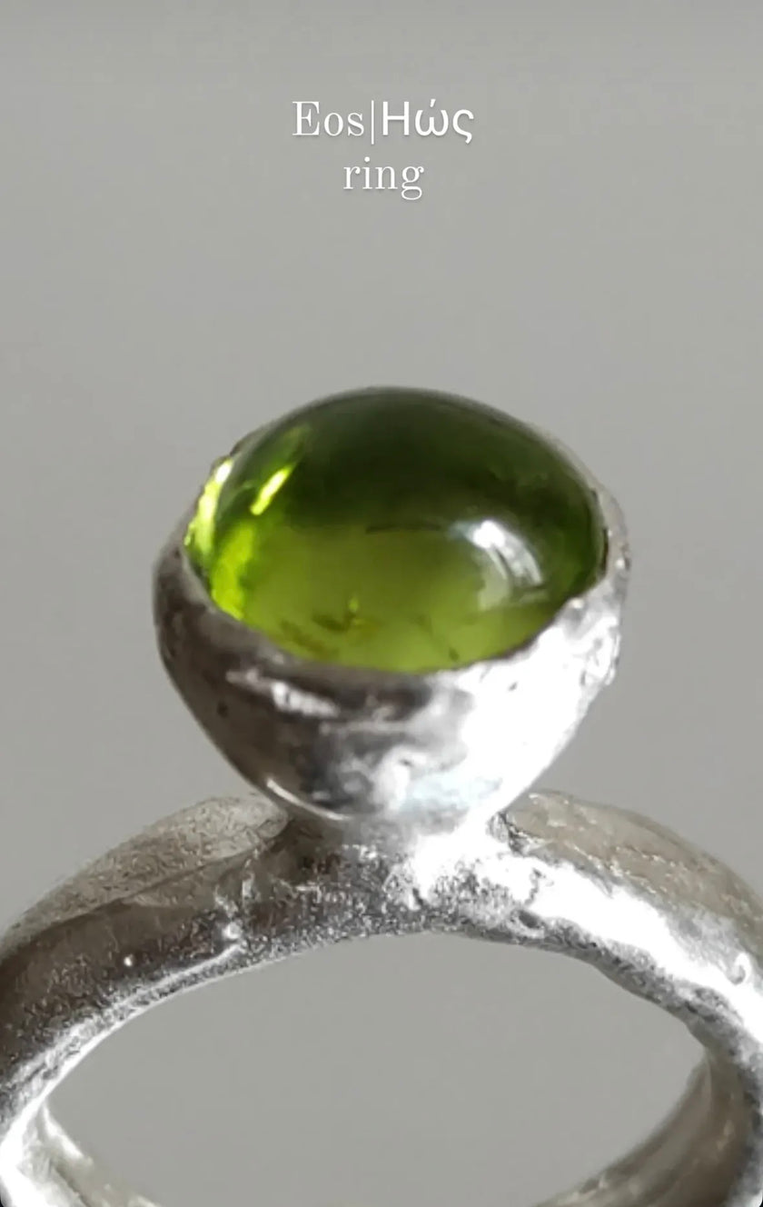 Kimilio Eos silver 925 ring with peridot stone (open back -adjustable size)