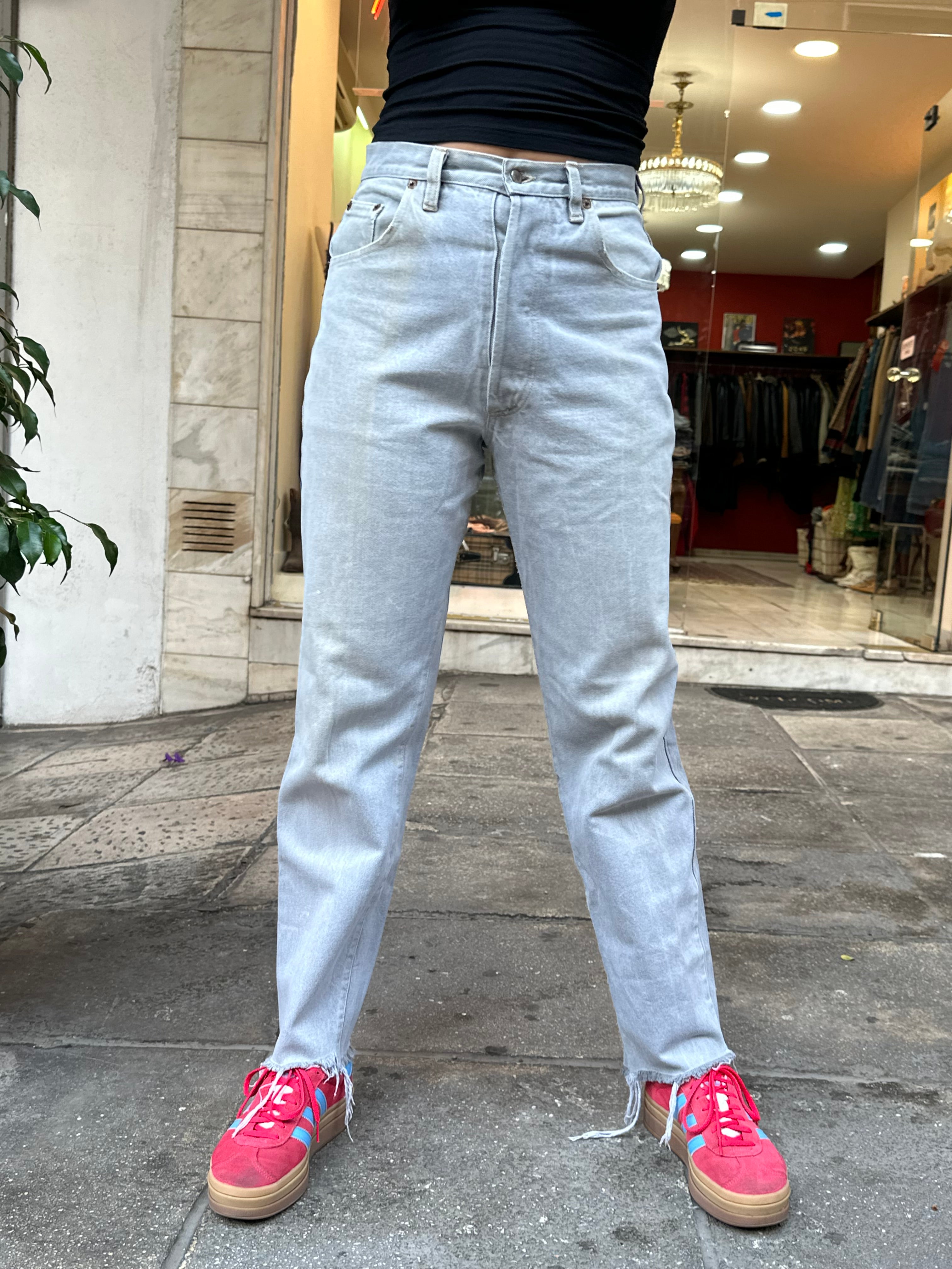 Vintage gray high waisted hand painted jeans