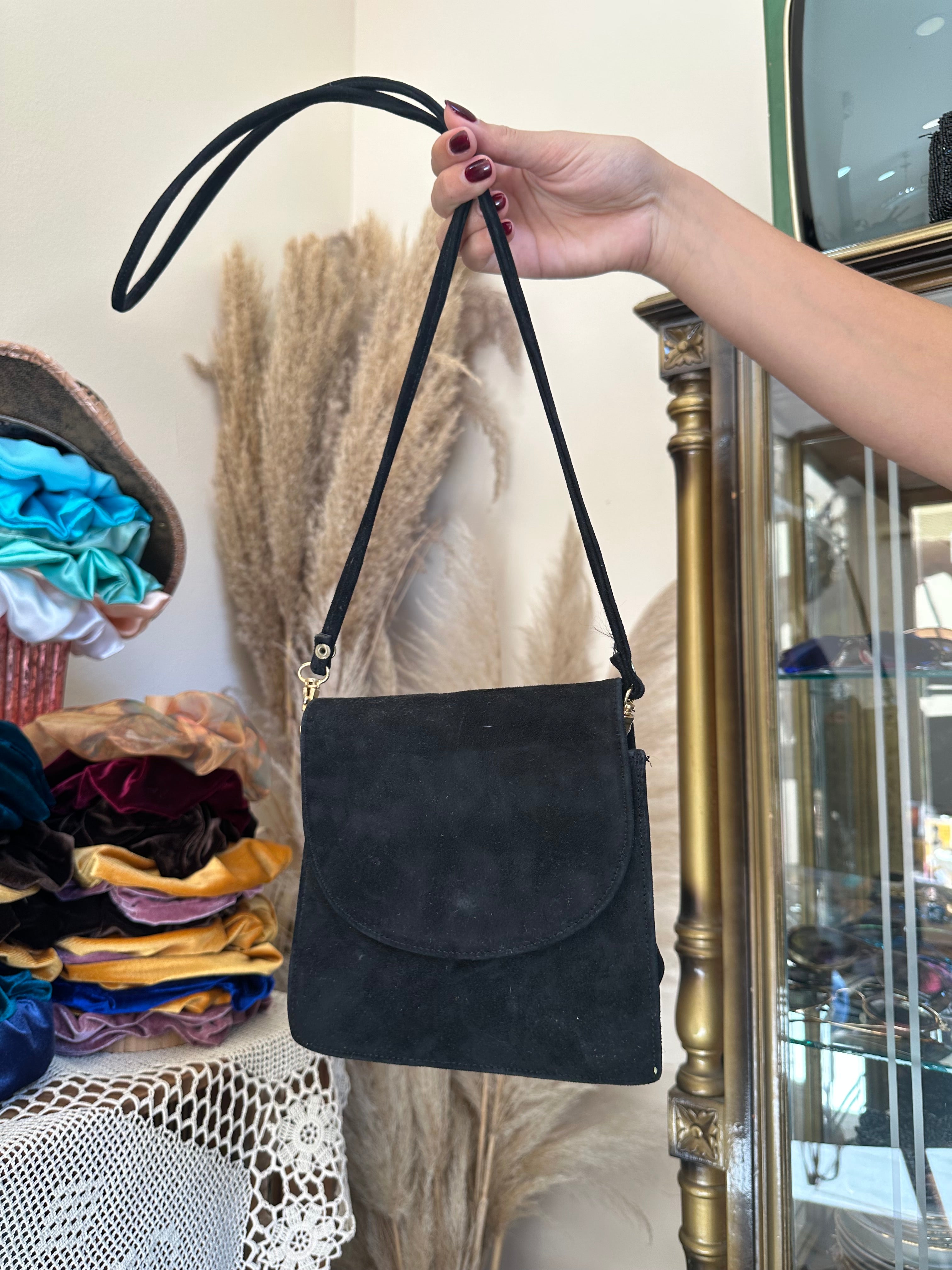 Vintage cross body bag