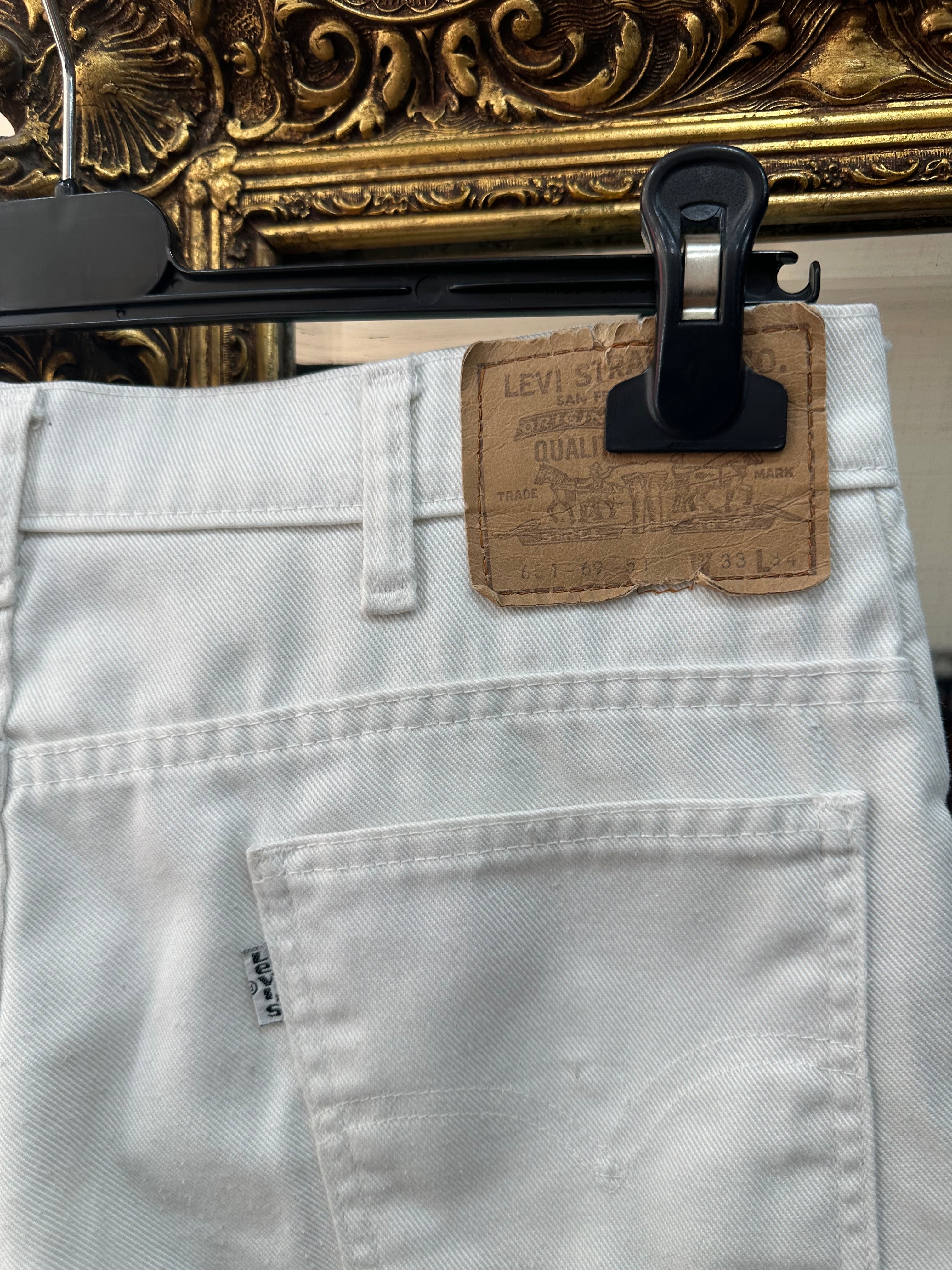 Levi’s 681 white shorts