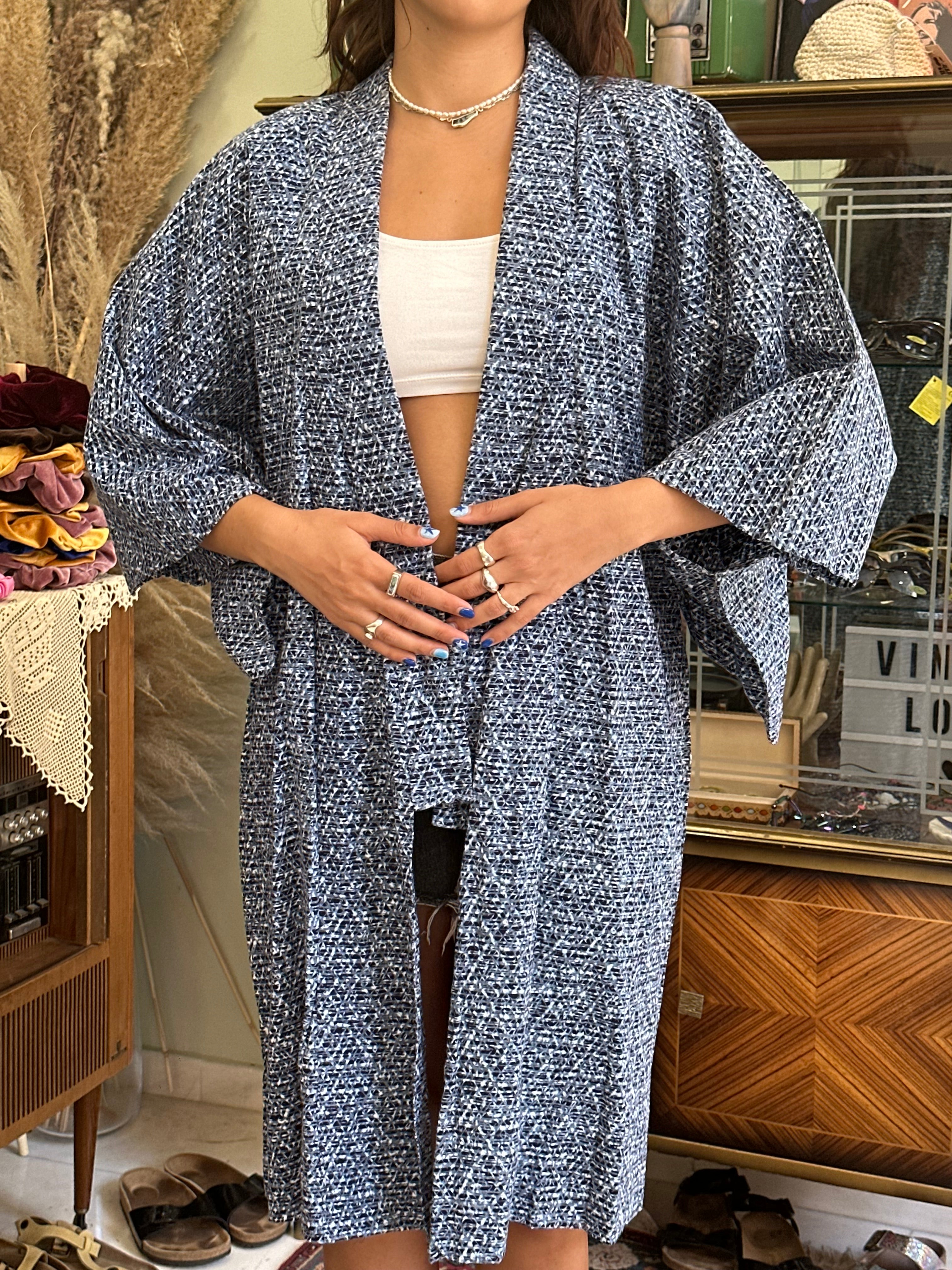 Stunning patterned yukata robe