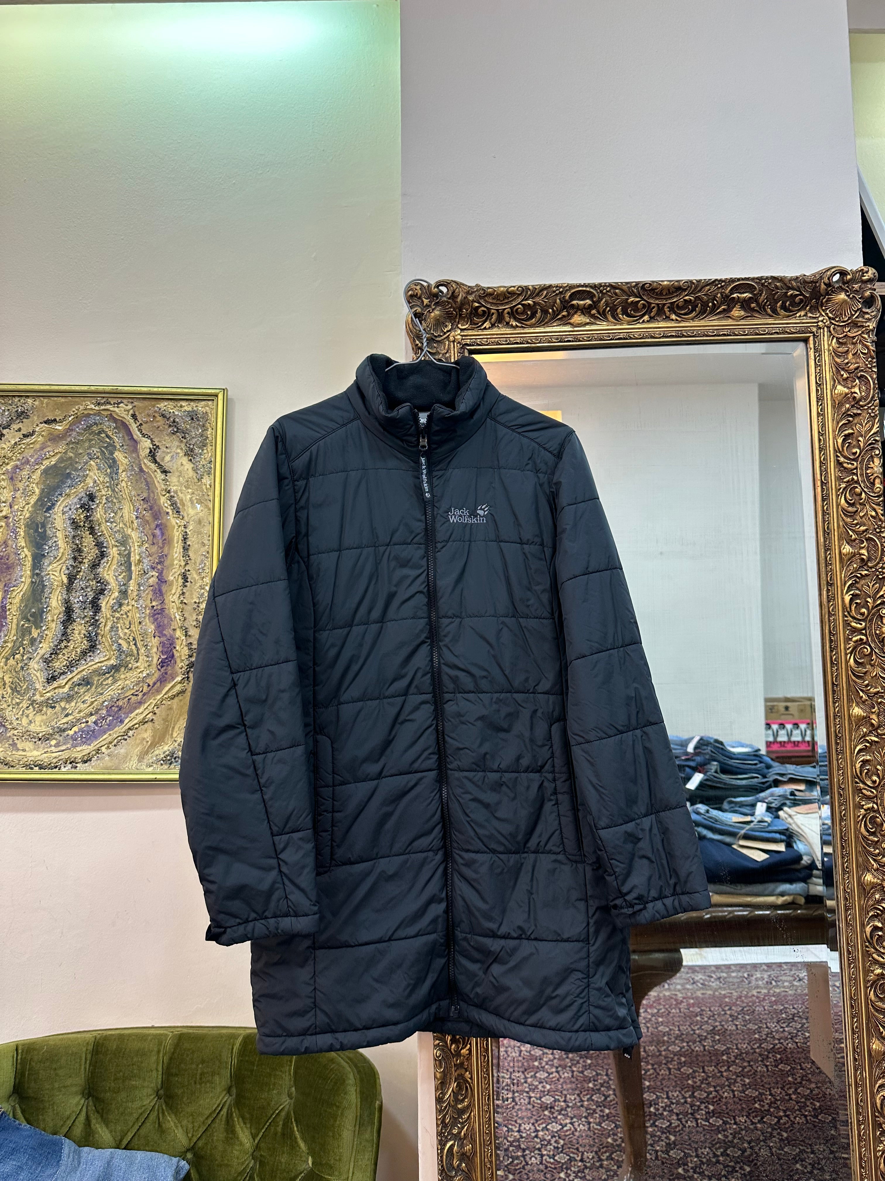 Jack Wolfskin puffer jacket