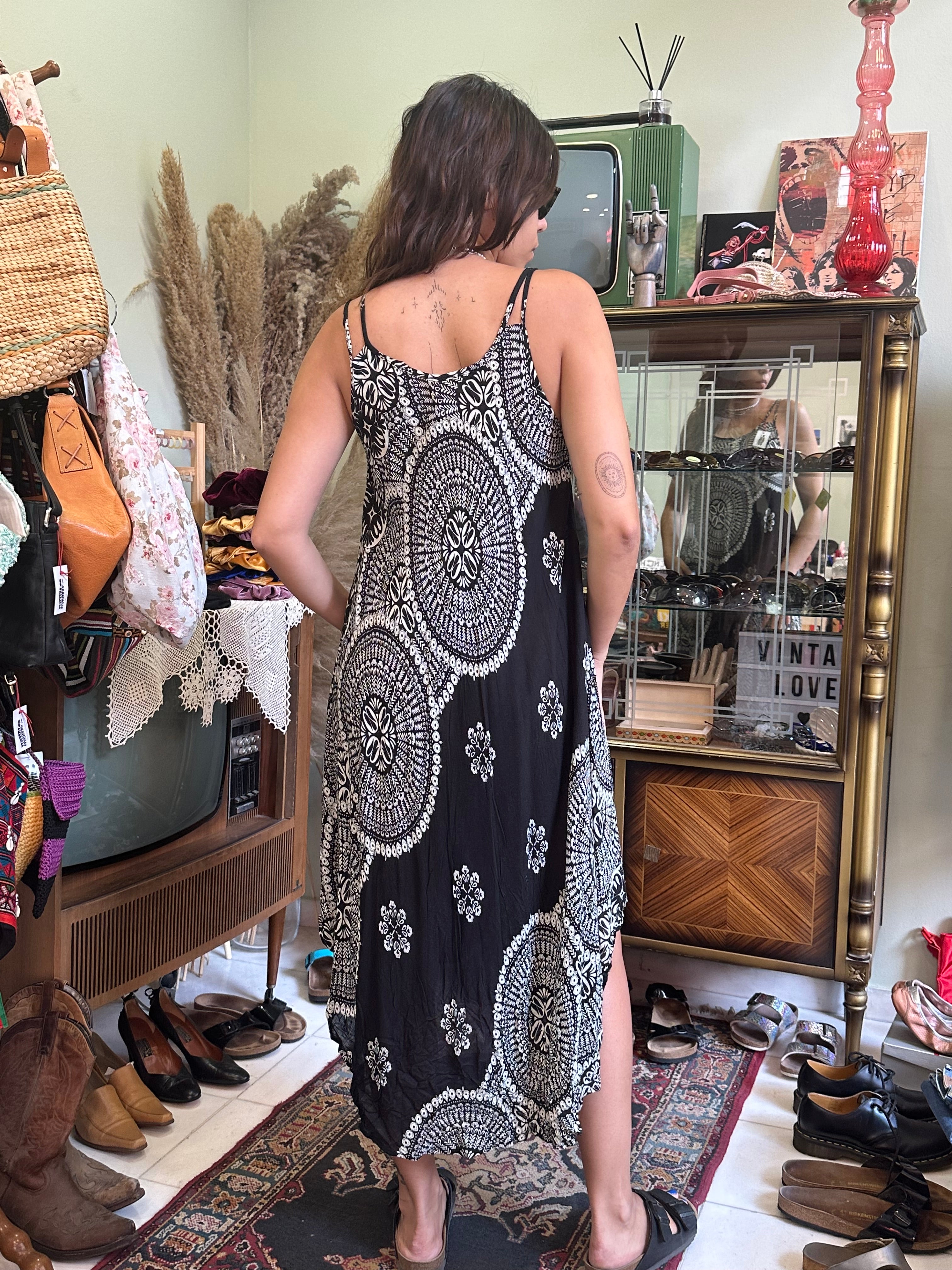 Super cute 100% rayon patterned dress