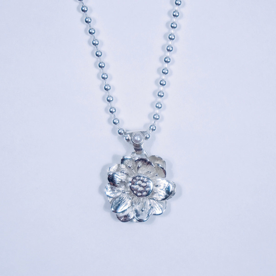 Noxpiria Bua Luang silver 925 lotus pendant