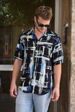 Vintage 90s style abstract pattern shirt (M)