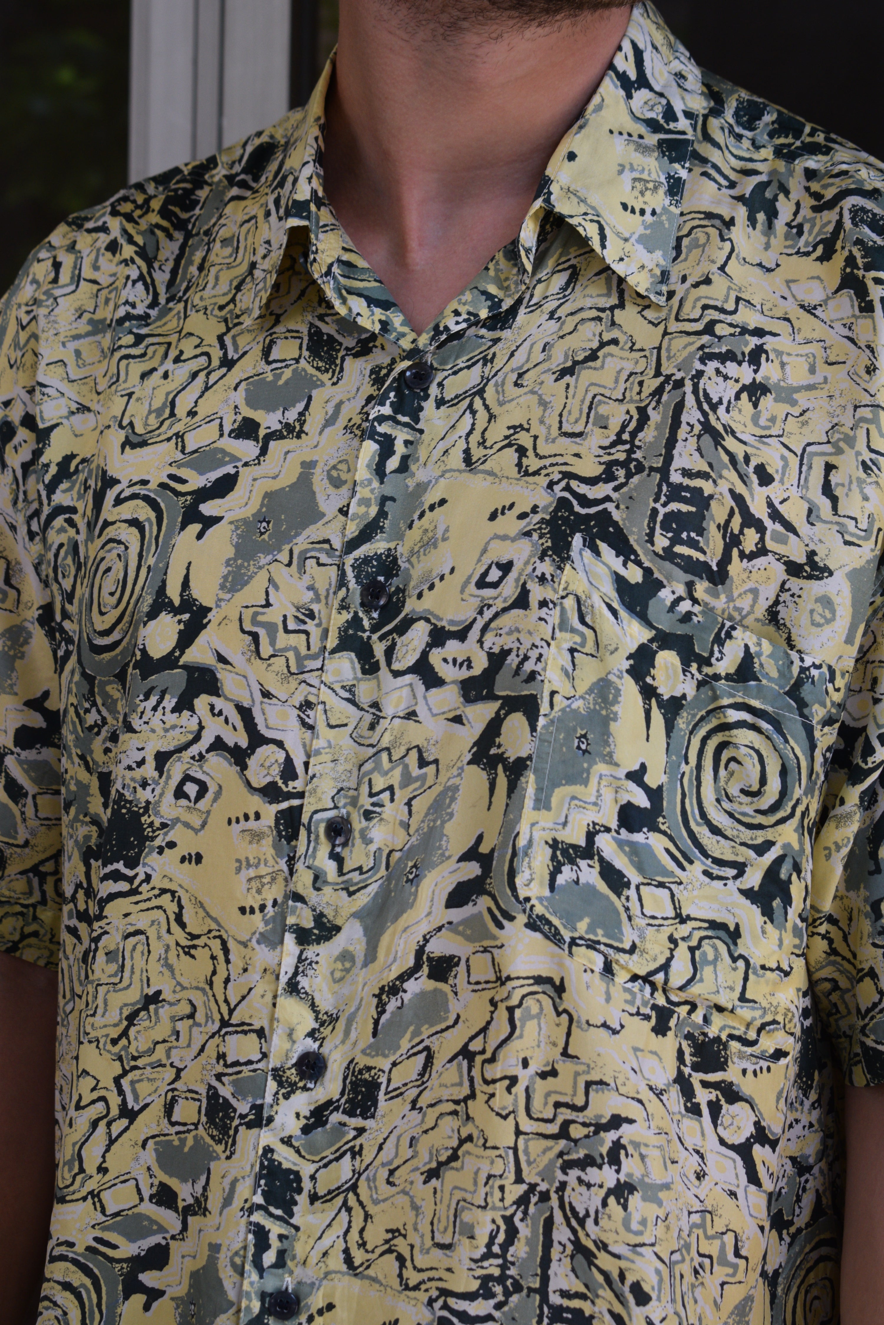 Vintage 100% Silk funky patterned shirt (XL)